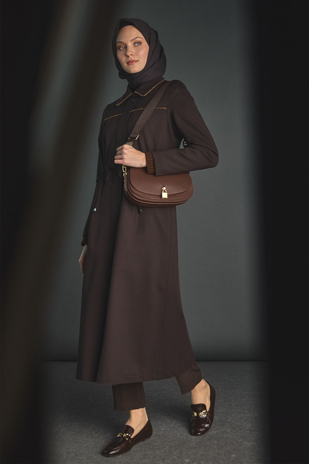 Kilit Aksesuarlı Çok Gözlü Sportif Omuz Çantası