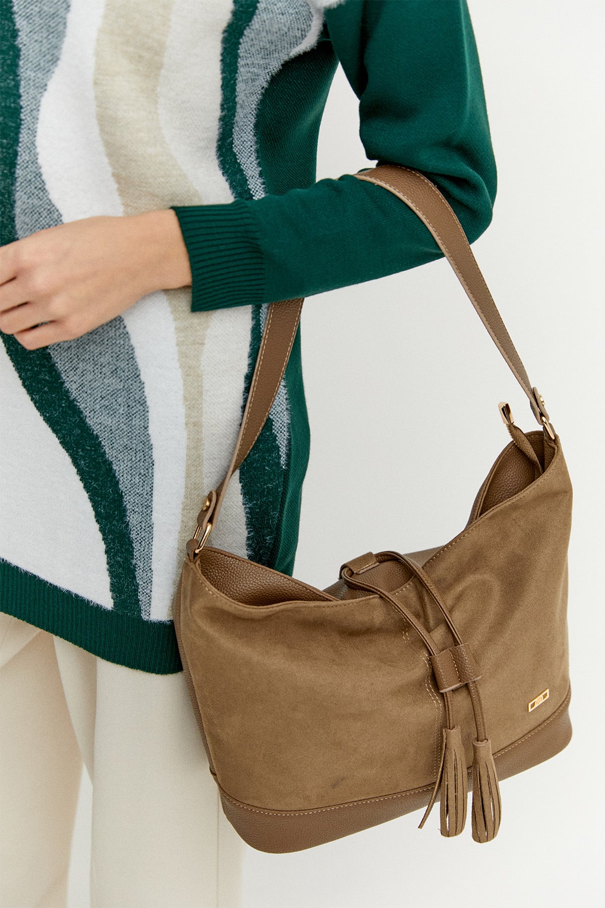 Geniş Hacimli Kol Çantası, Tesettür Giyim