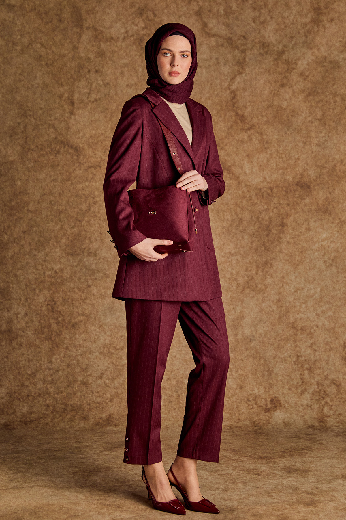 Ayarlanabilir Askılı Kol Çantası