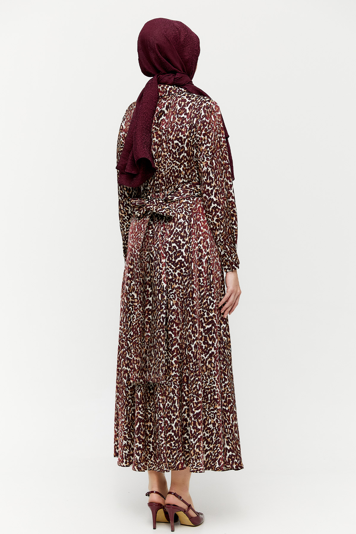 Jakarlı Leopar Elbise