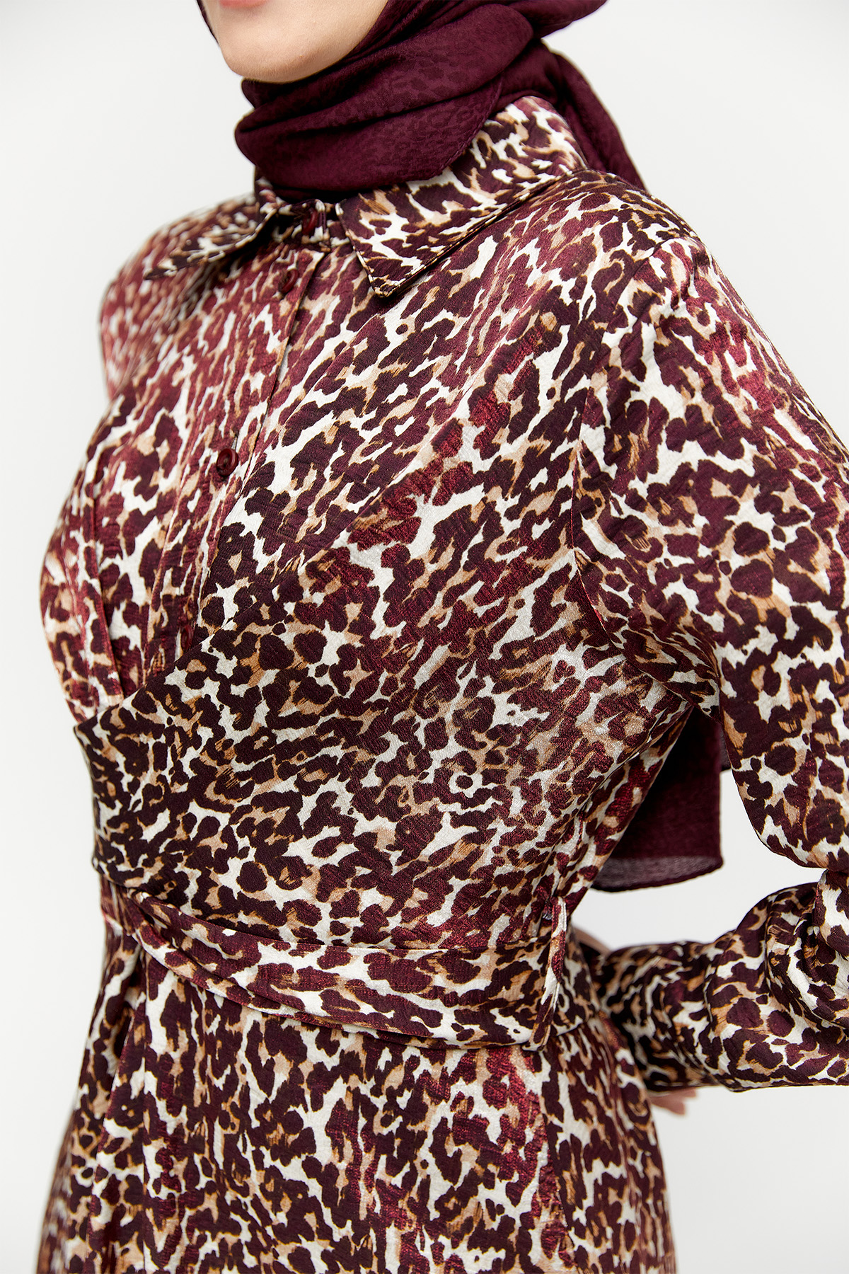 Jakarlı Leopar Elbise
