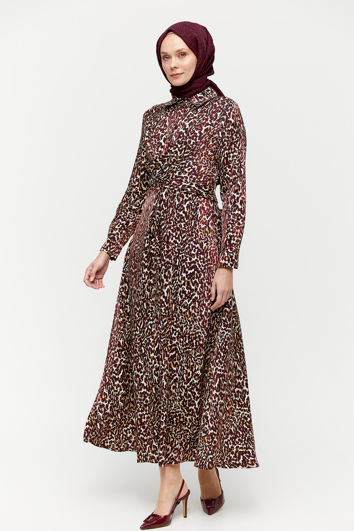 Jakarlı Leopar Elbise