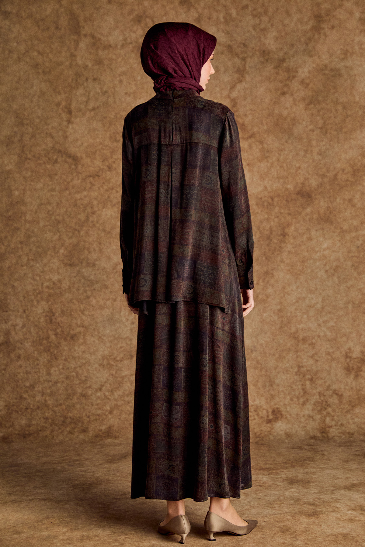 Pelerin Detaylı Desenli Elbise