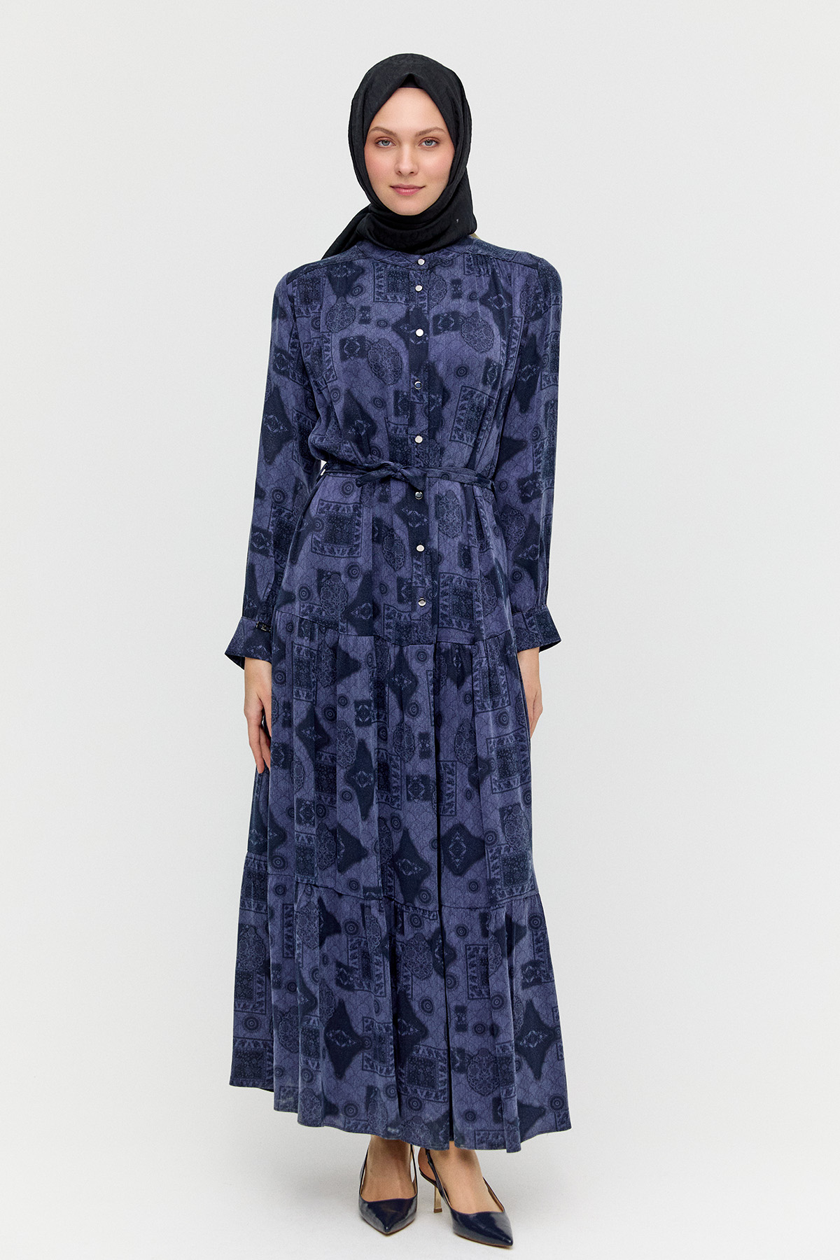 Hakim Yakalı Kuşaklı Katmanlı Elbise