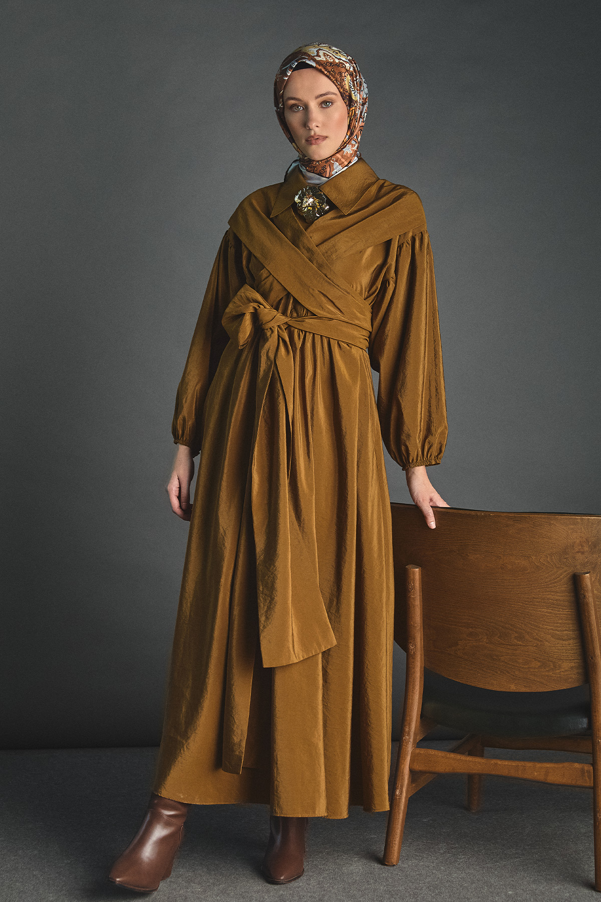 Uzun Kuşaklı Paraşüt Elbise