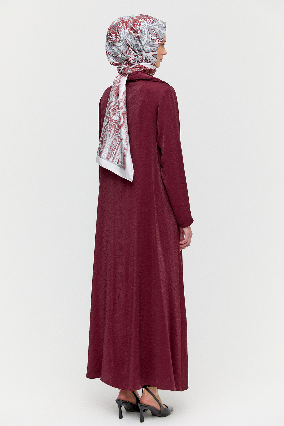 Fular Yakalı Jakarlı Elbise