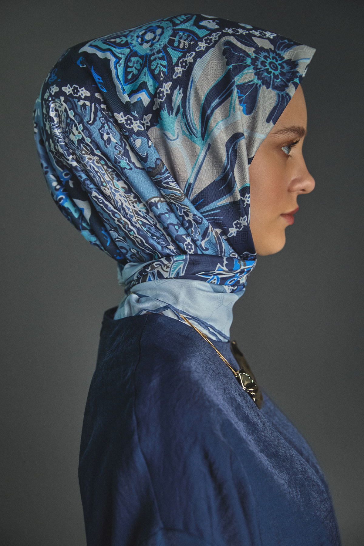 Geleneksel Motifli Jakarlı Eşarp