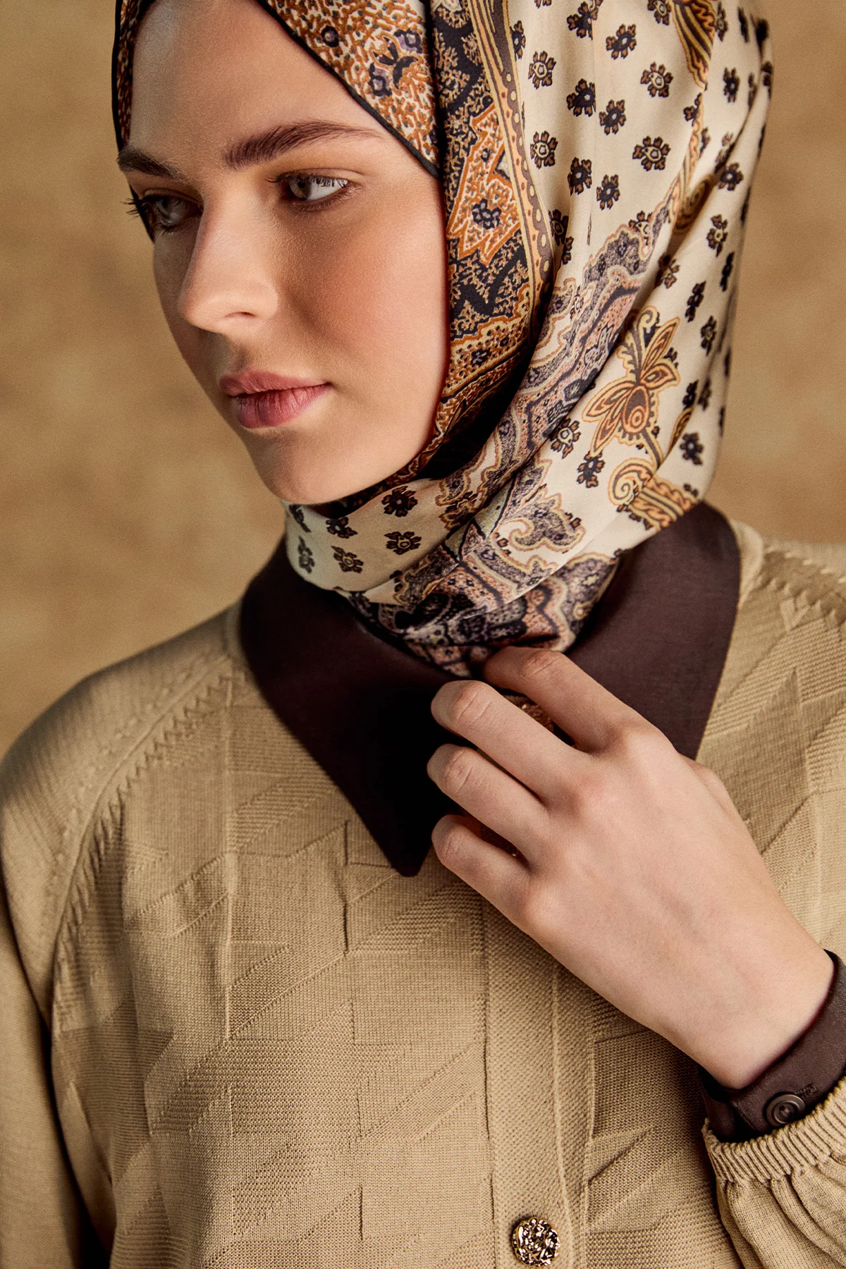 Kazayağı Desenli Uzun Triko Hırka, Tesettür Giyim