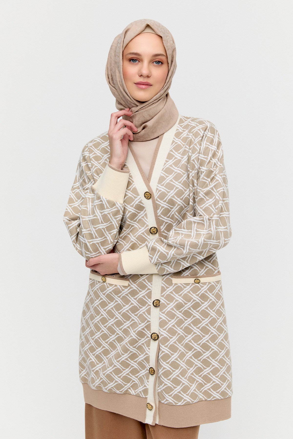 Desenli Ribana Detaylı V Yaka Triko Hırka