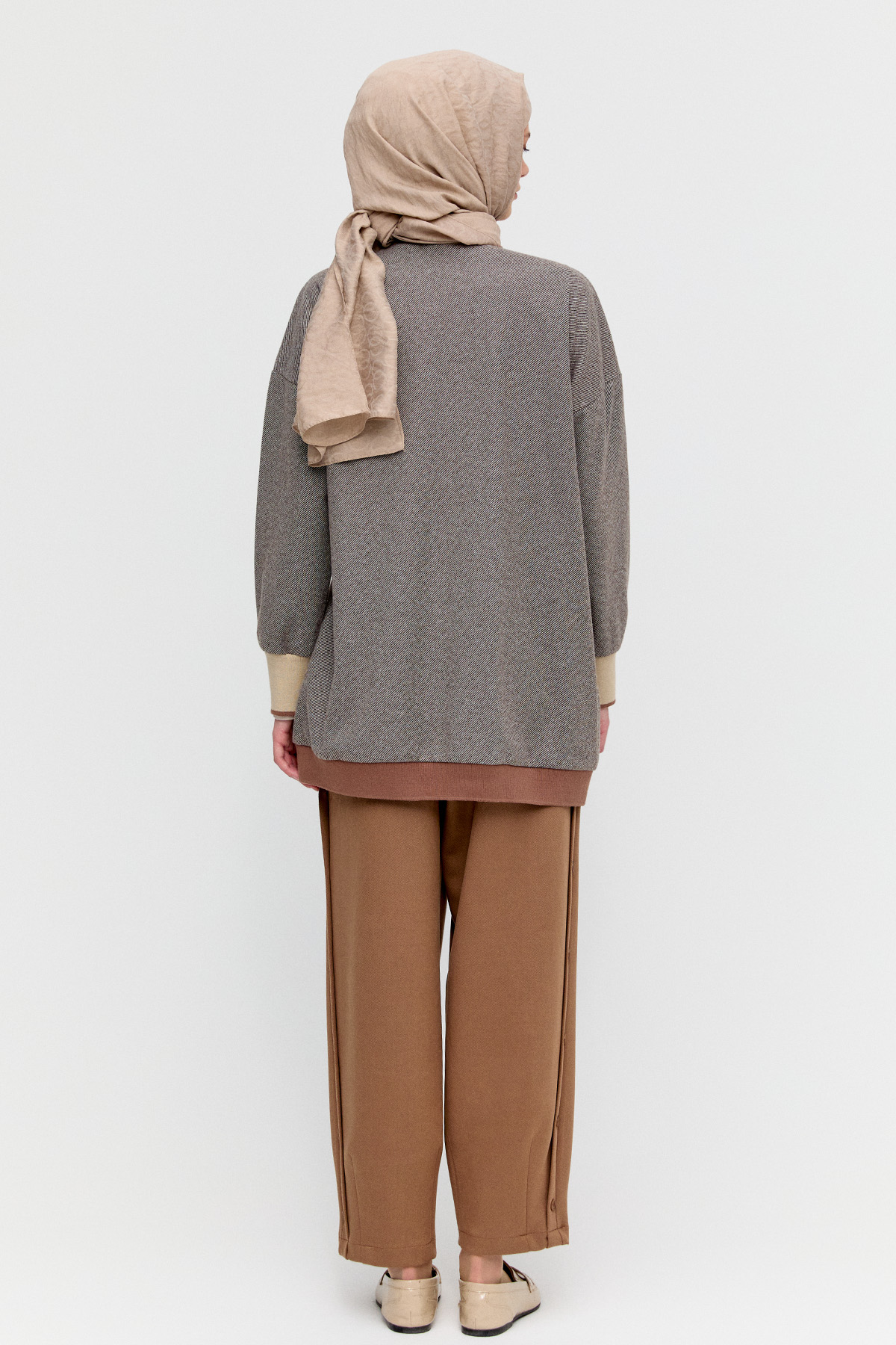 Düğme Detaylı Ribanalı Hırka