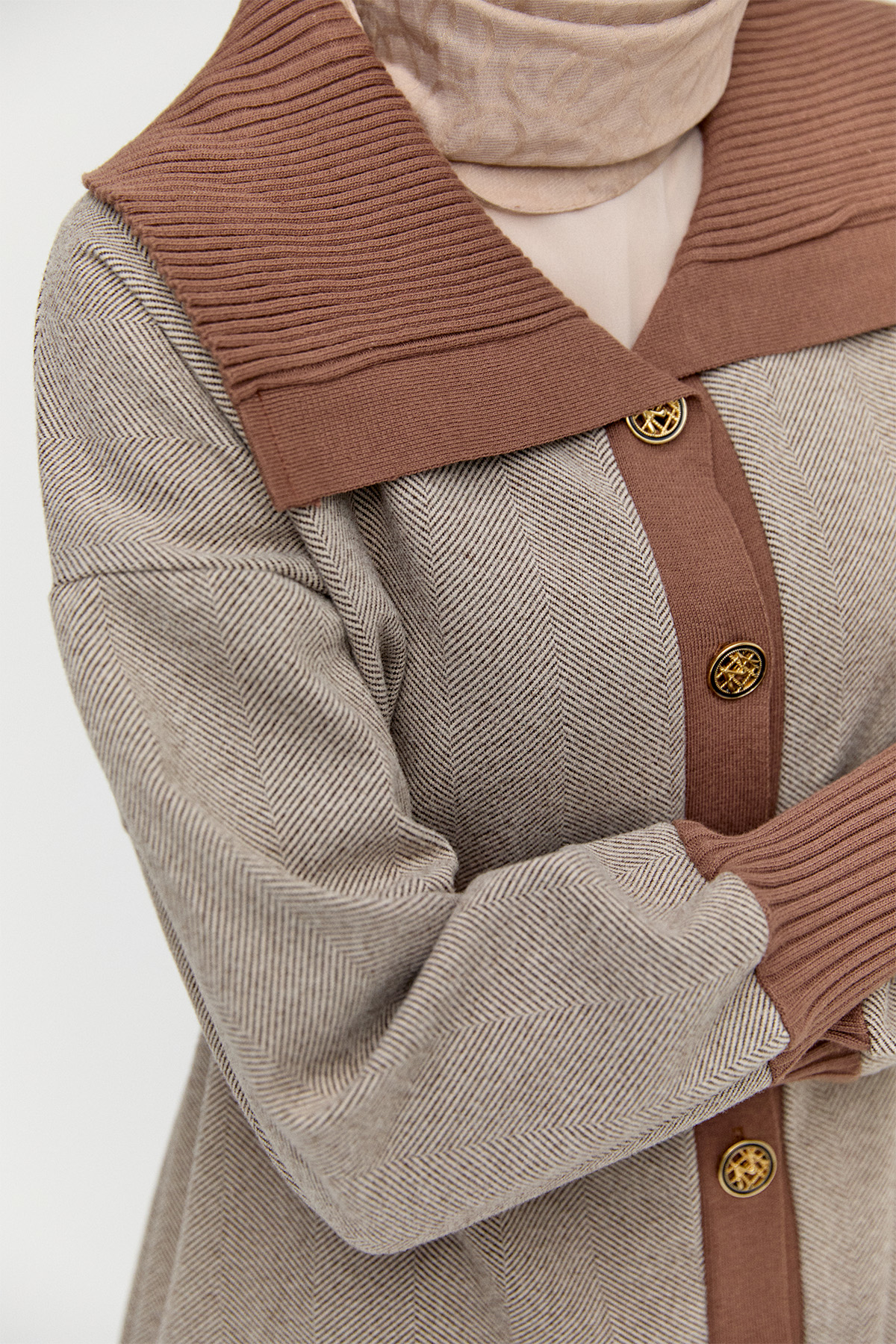 Düğmeli Ribana Detaylı Triko Hırka