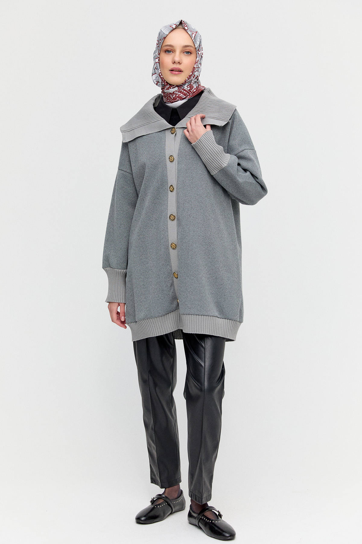 Düğmeli Ribana Detaylı Triko Hırka