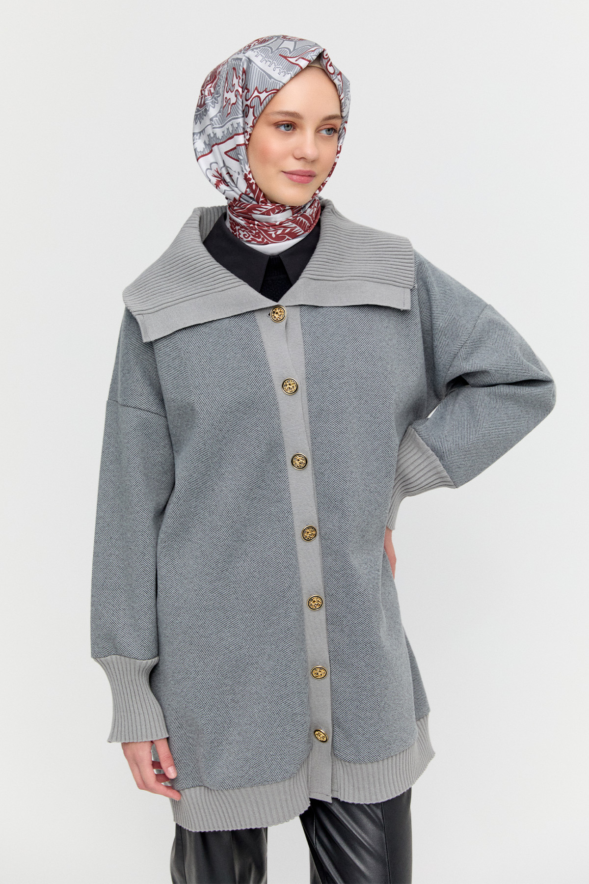 Düğmeli Ribana Detaylı Triko Hırka