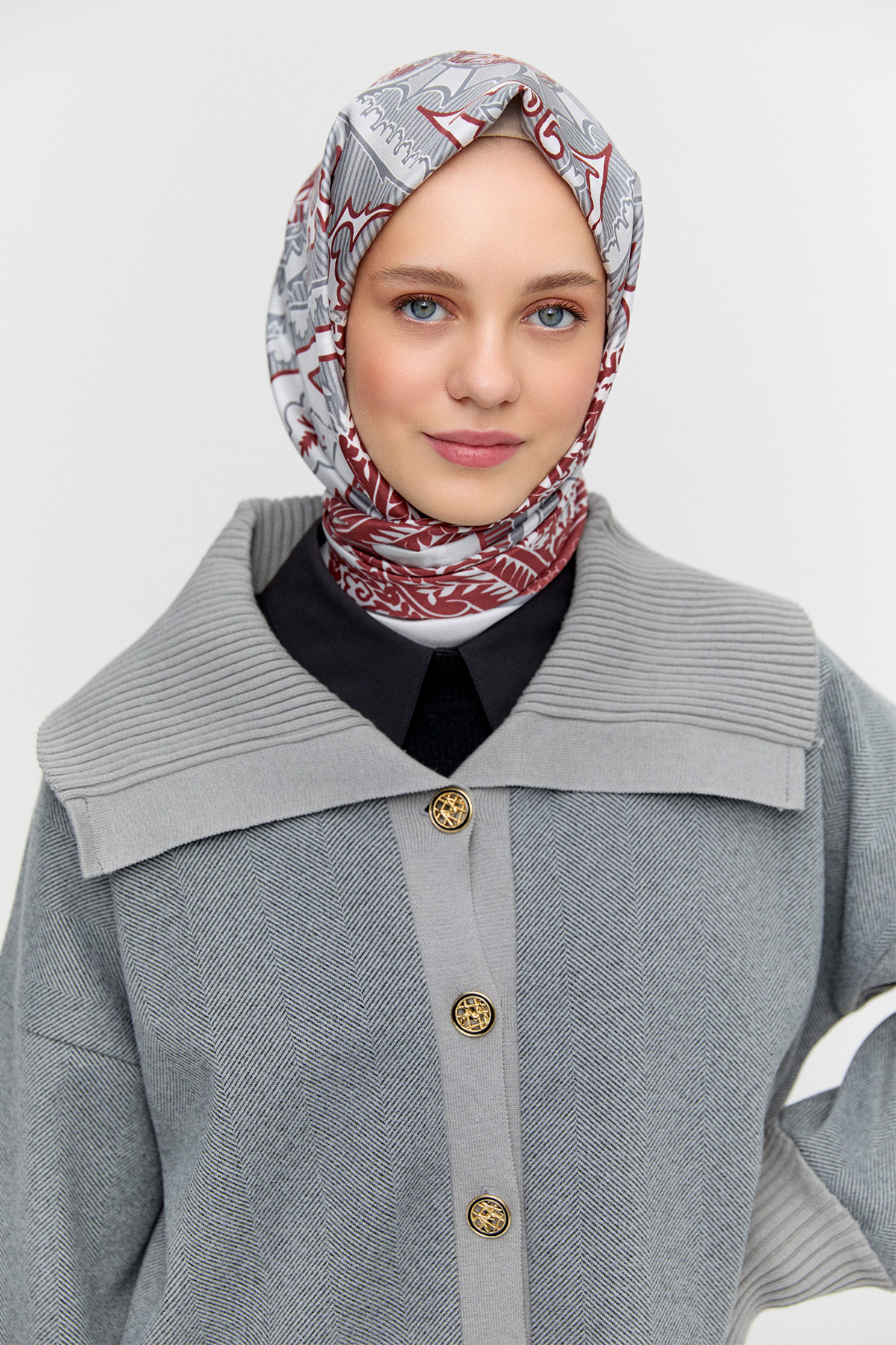 Düğmeli Ribana Detaylı Triko Hırka