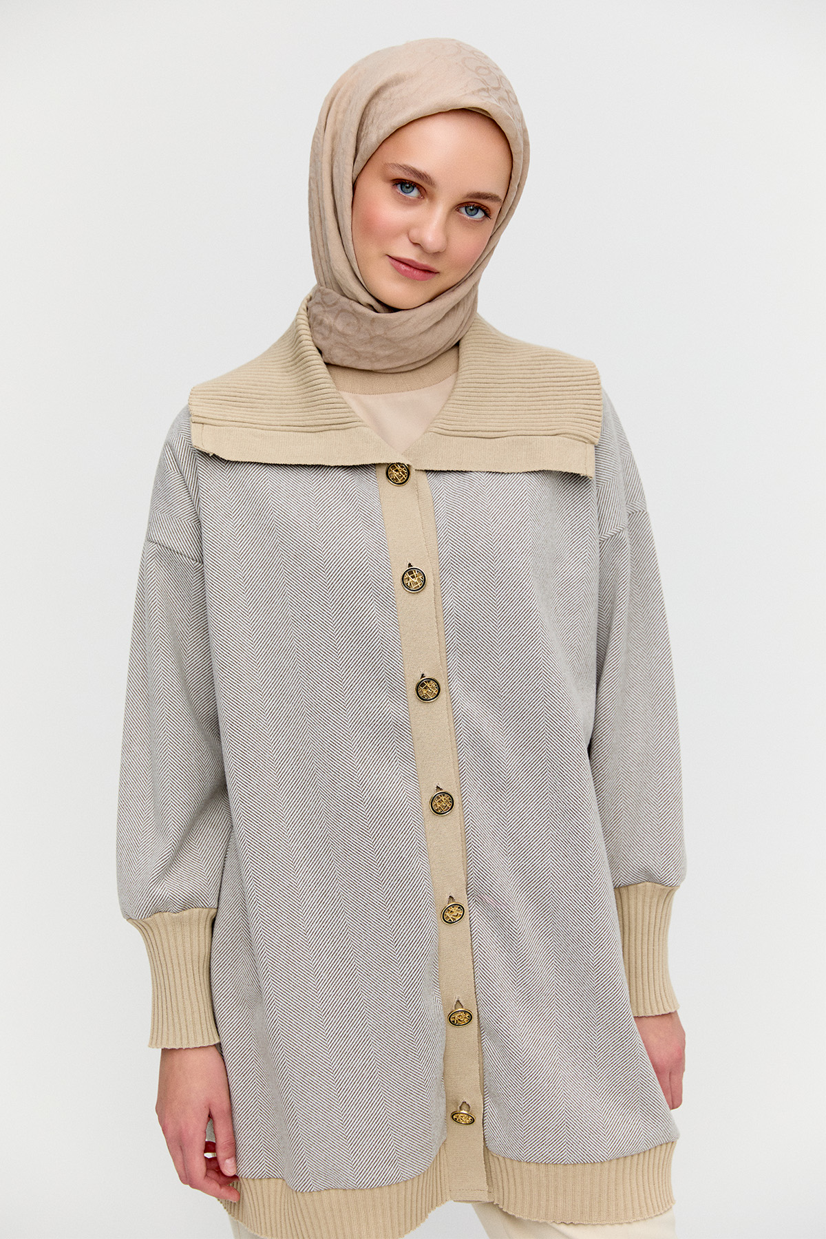 Düğmeli Ribana Detaylı Triko Hırka