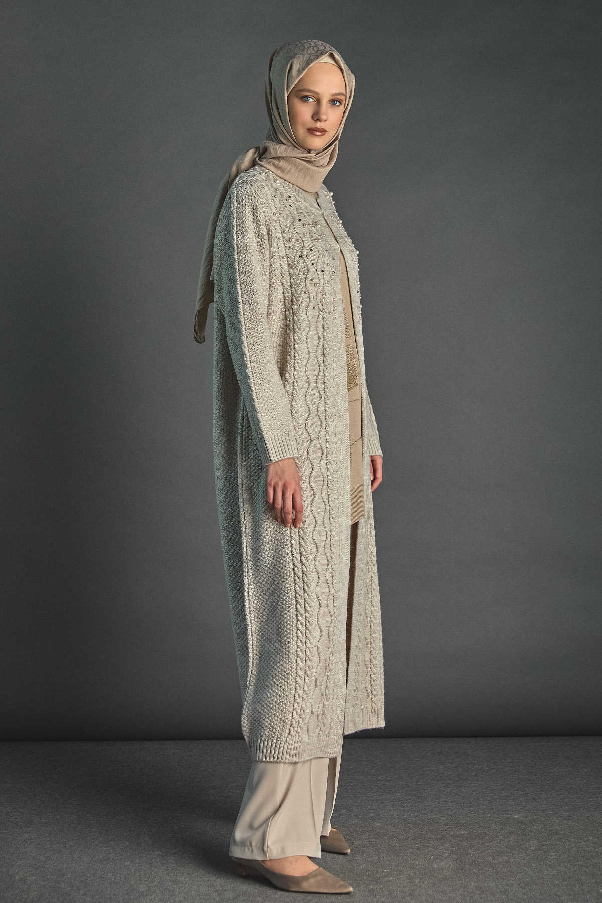 Taş ve İnci Detaylı Uzun Hırka