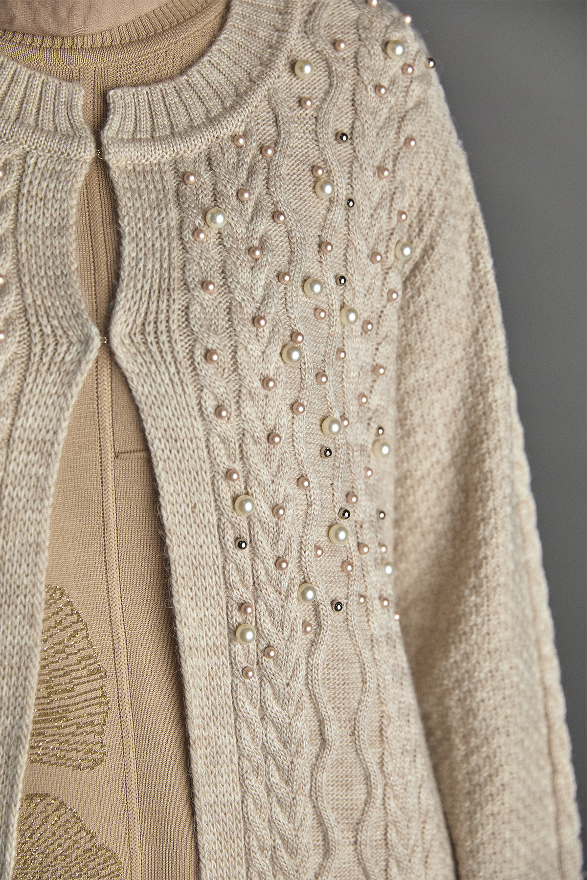 Taş ve İnci Detaylı Uzun Hırka