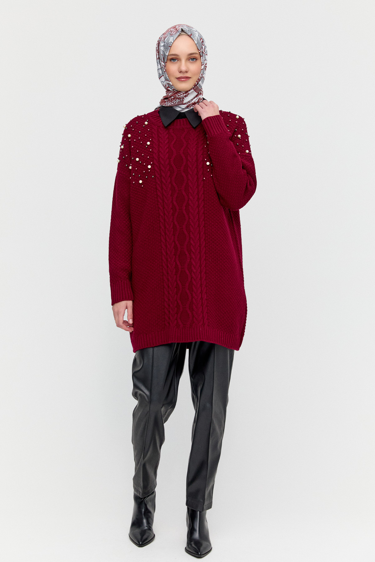 Taş Detaylı Triko Tunik