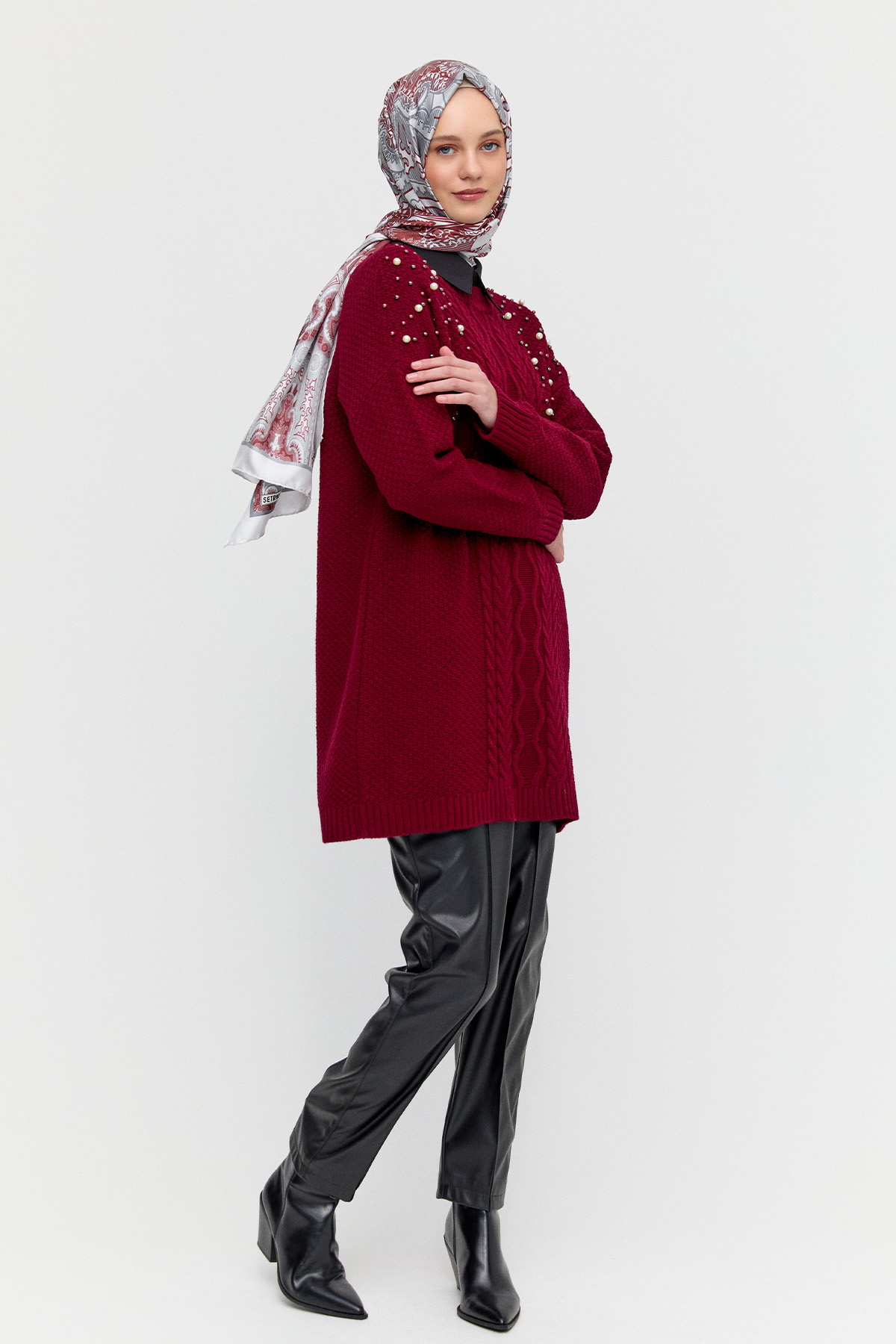 Taş Detaylı Triko Tunik