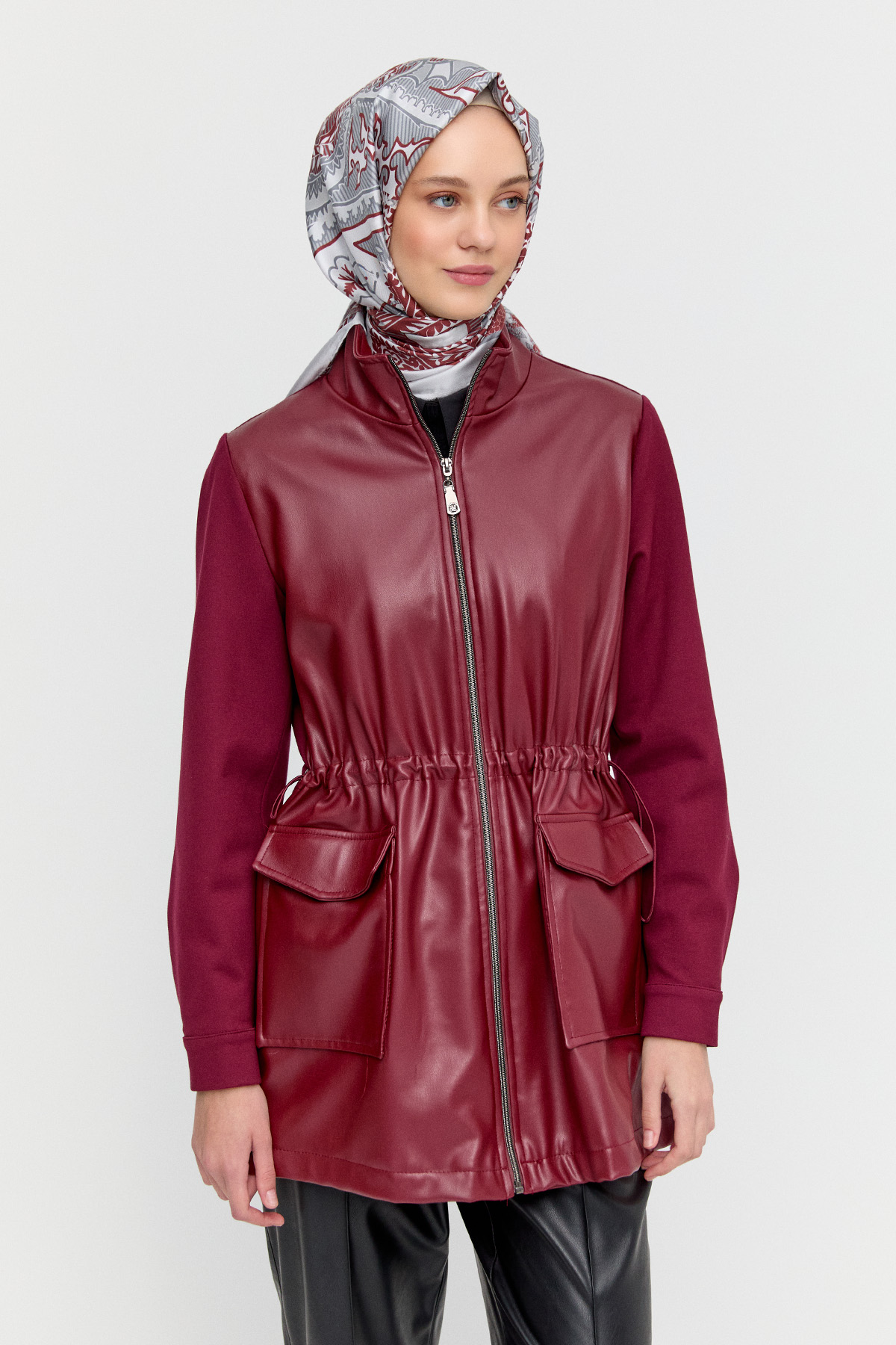 Fermuarlı Çift Cepli Suni Deri Kap