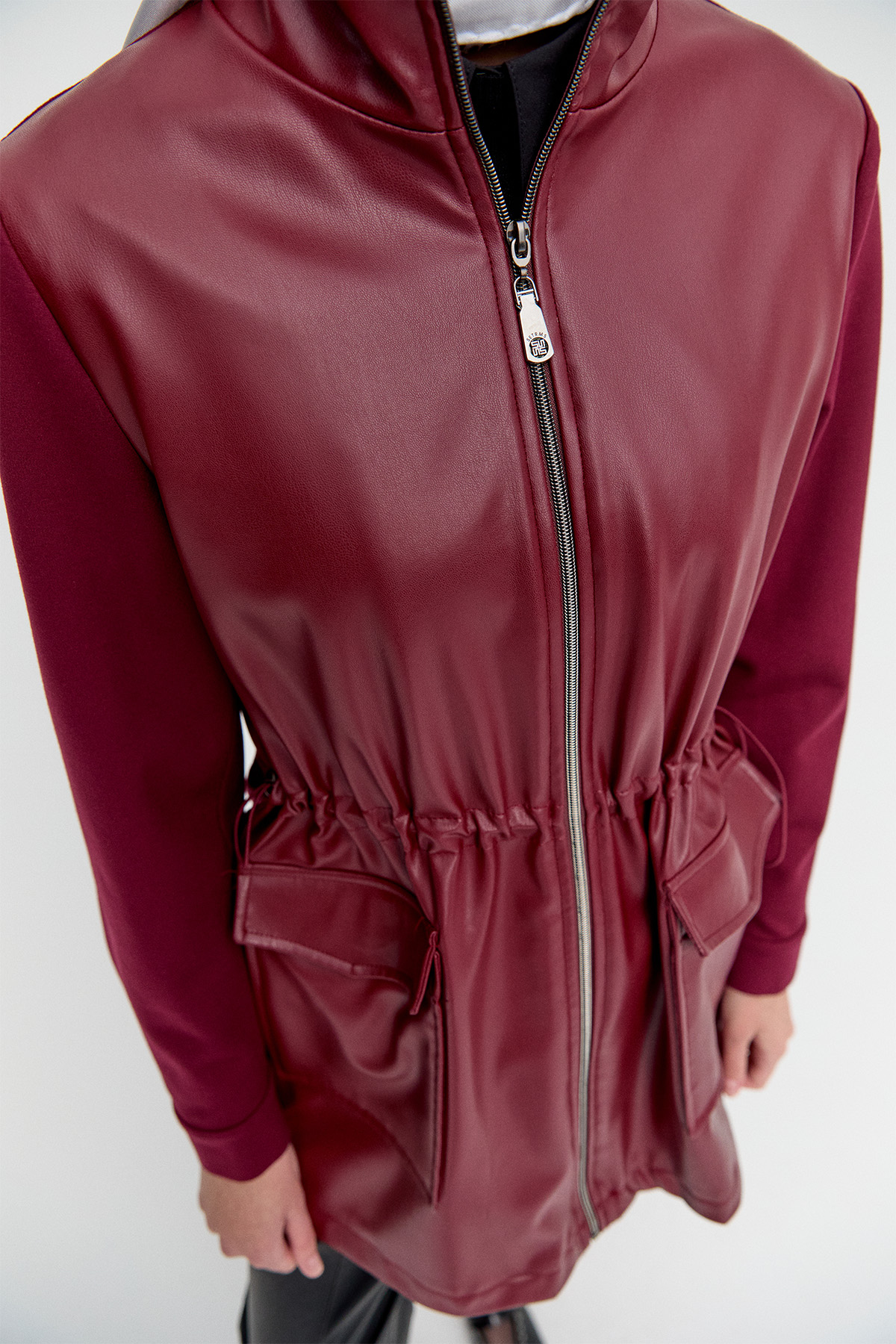 Fermuarlı Çift Cepli Suni Deri Kap