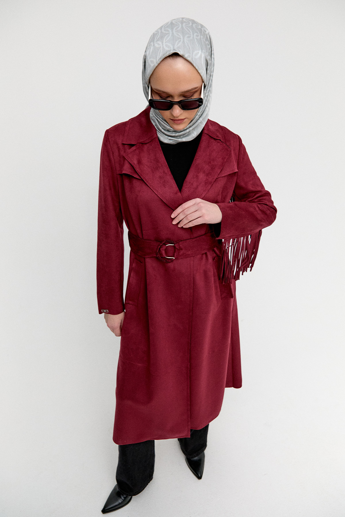 Püskül Detaylı Süet Dokulu Kap, Tesettür Giyim