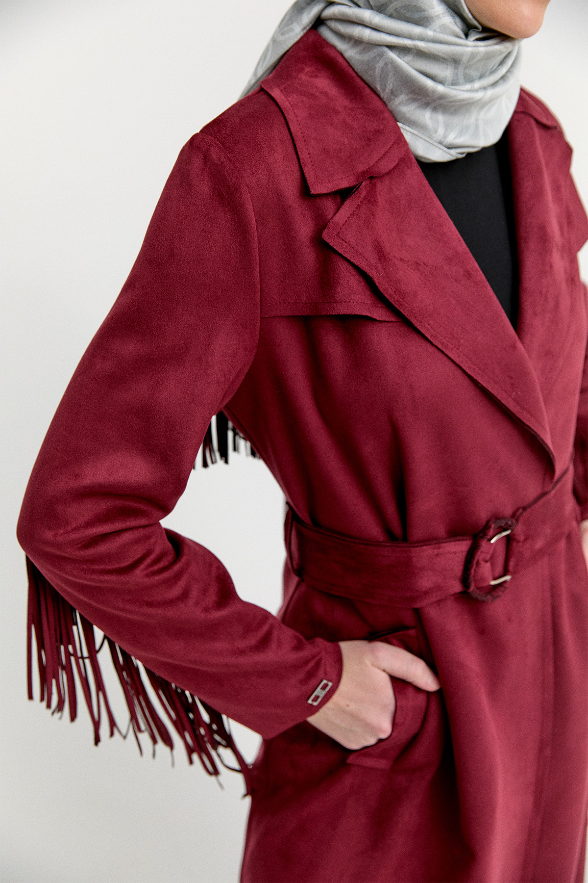 Püskül Detaylı Süet Dokulu Kap, Tesettür Giyim