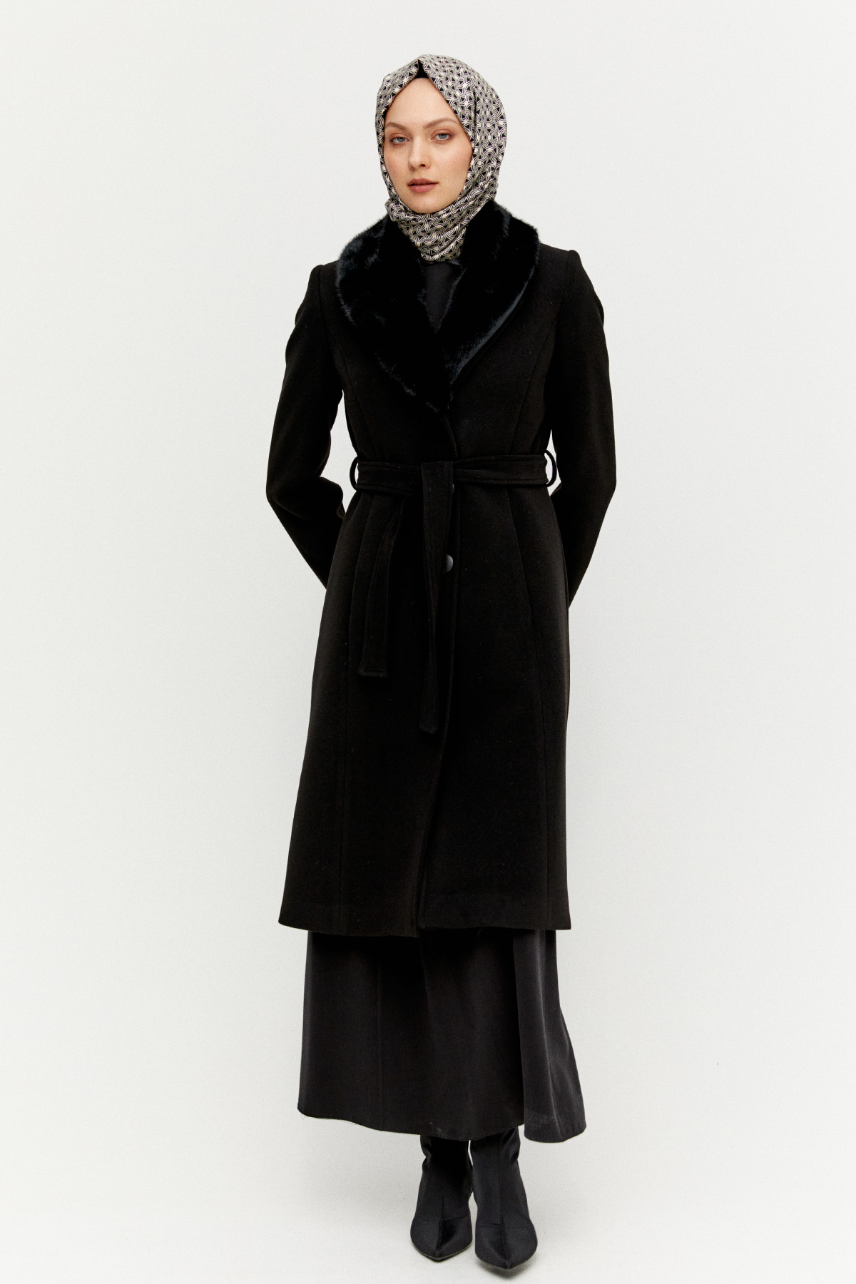 Kuşaklı Suni Kürk Şal Yakalı Kaban