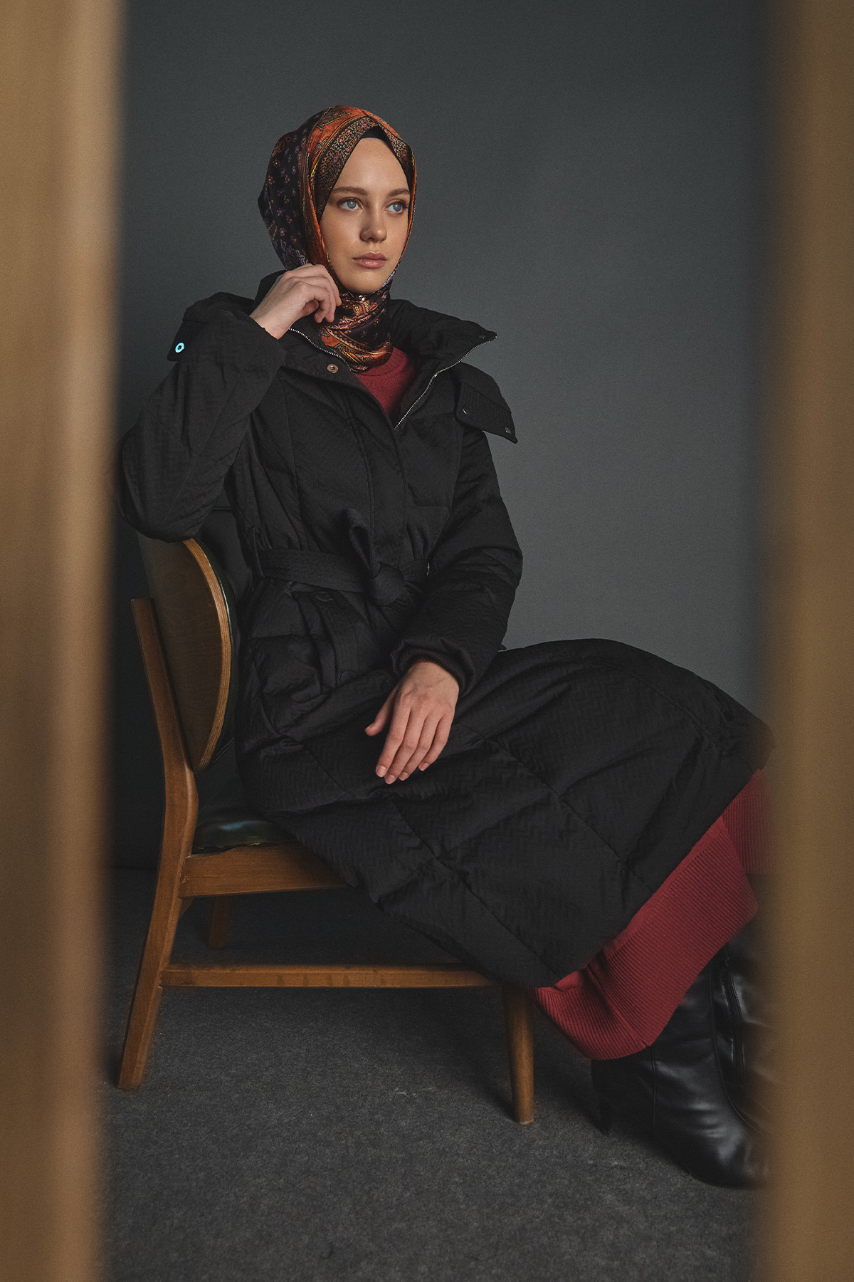 Dokulu Kumaş Dolgulu Kaz Tüyü Mont