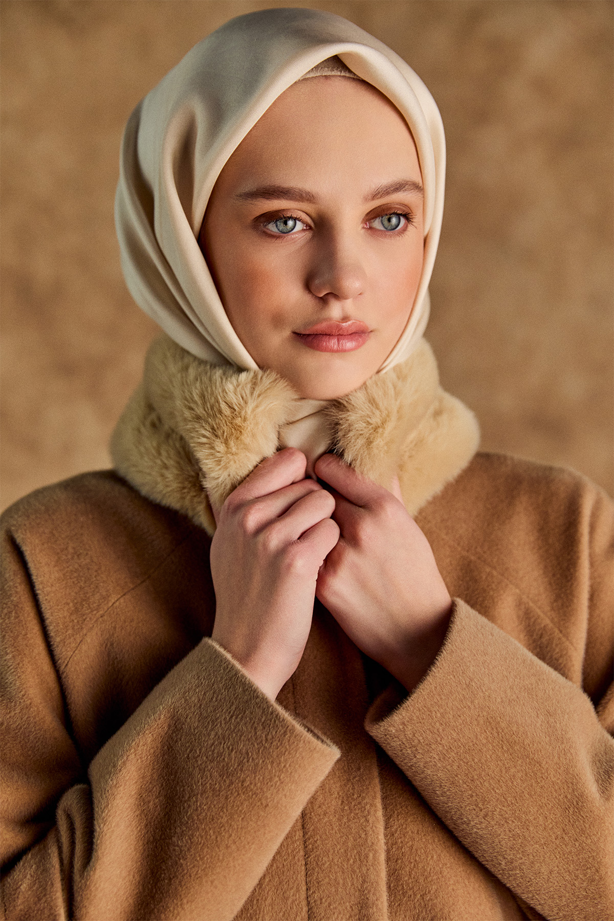 Seyyar Suni Kürklü Büyük Beden Kaban