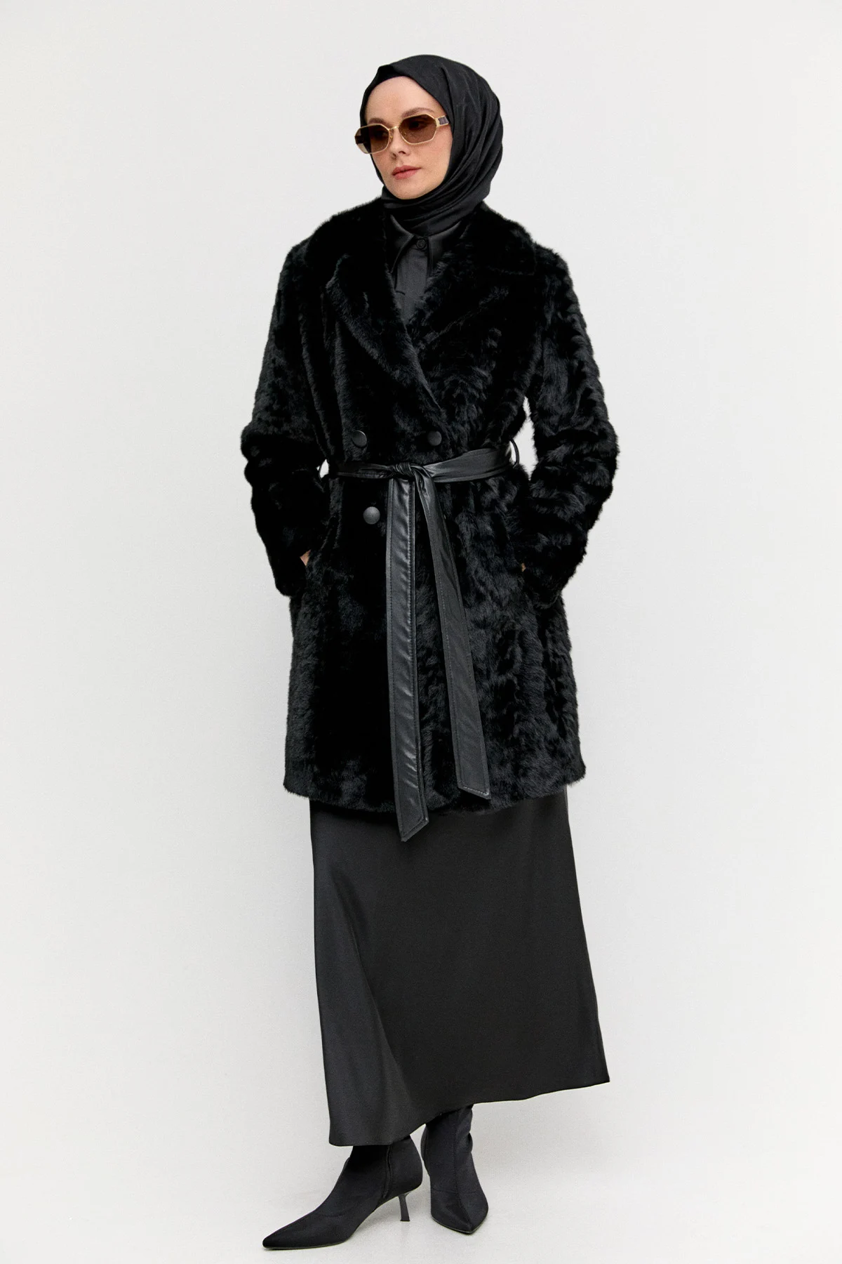 Kruvaze Kuşaklı Kürk Kaban, Tesettür Giyim