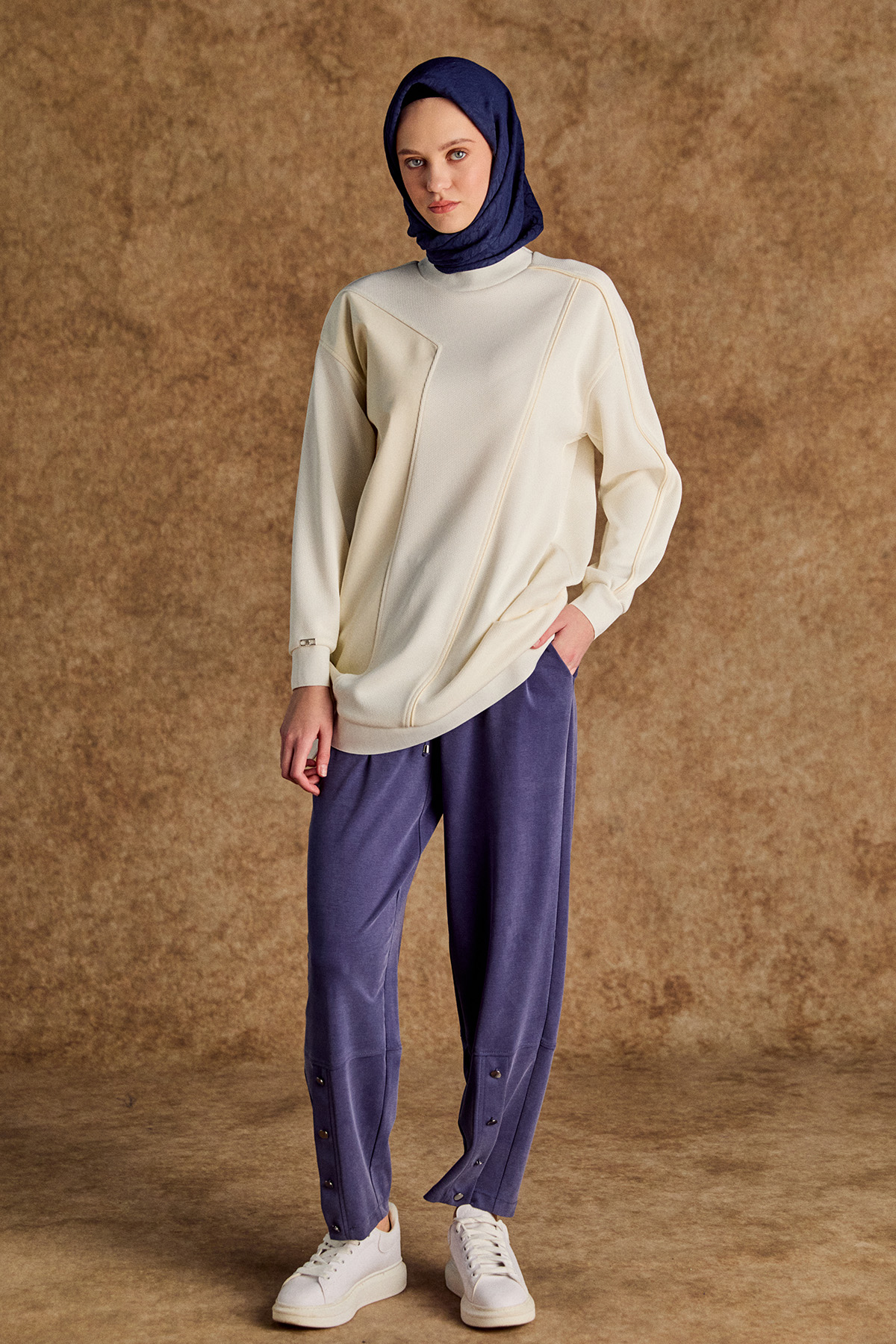 Süs Düğmeli Spor Pantolon