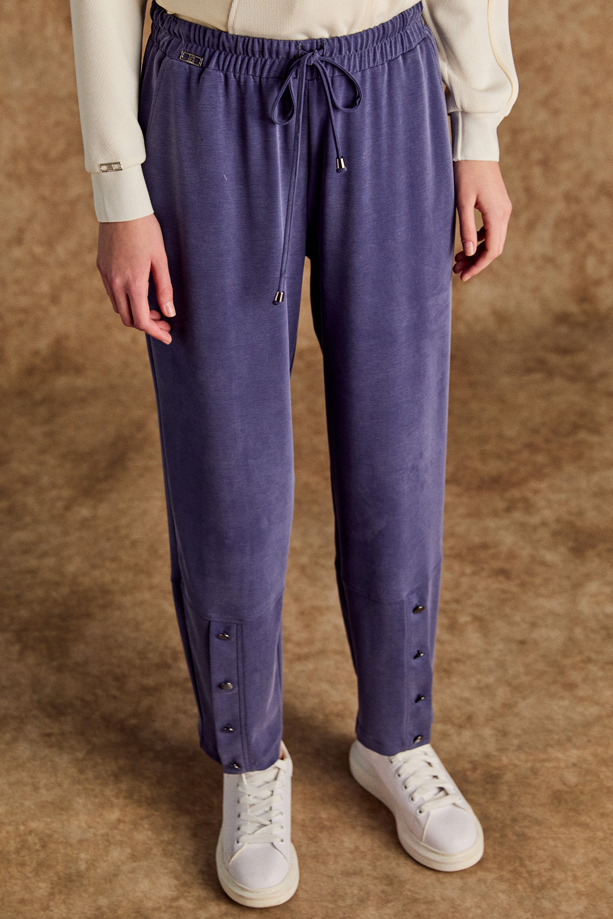 Süs Düğmeli Spor Pantolon