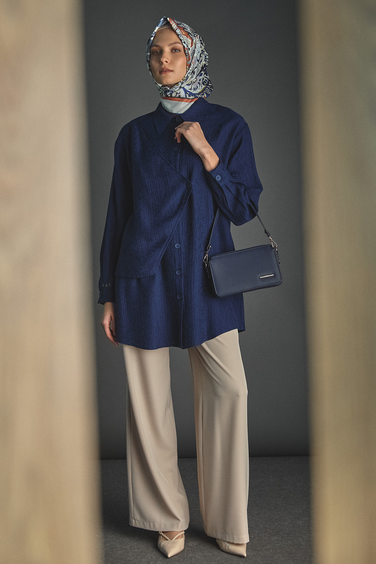 Yüksek Bel Düz Kesim Kumaş Pantolon