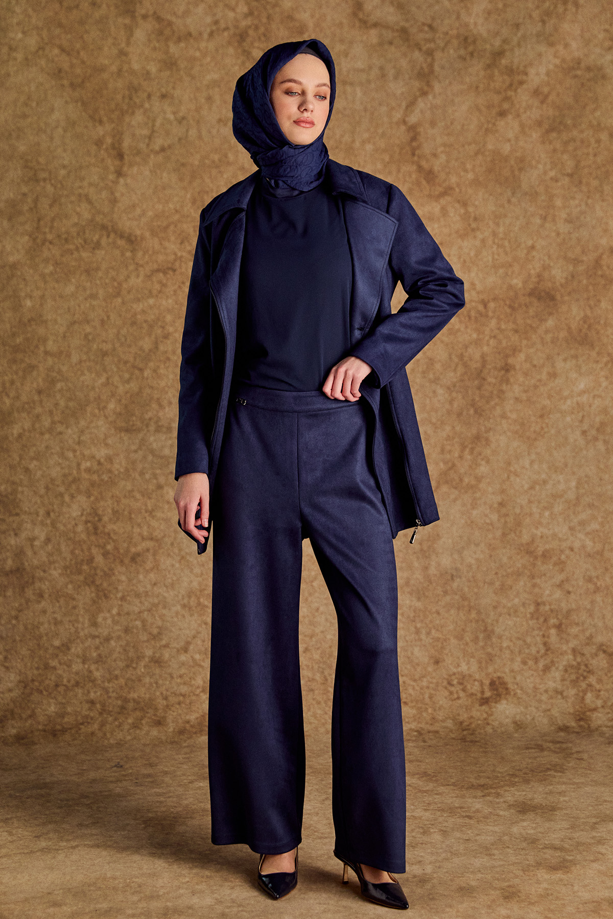 Süet Boru Paça Pantolon, Tesettür Giyim