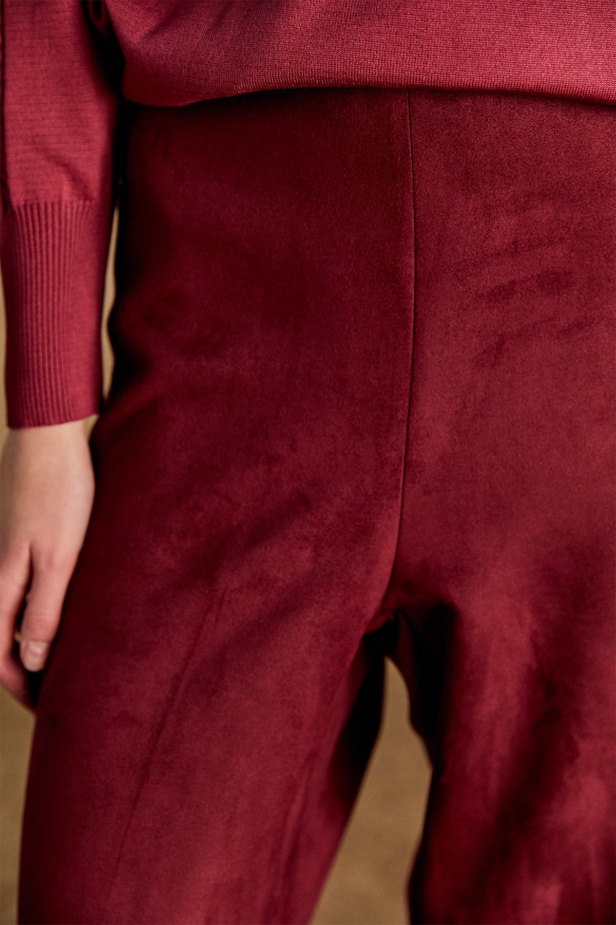 Yüksek Bel Süet Boru Paça Pantolon