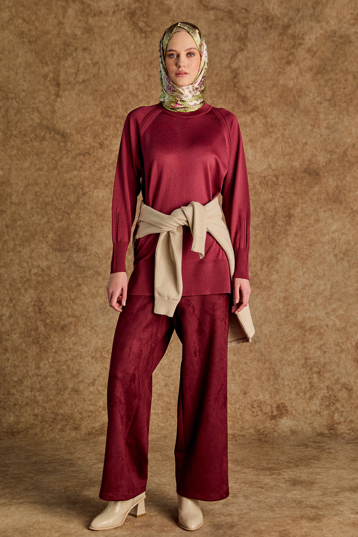 Yüksek Bel Süet Boru Paça Pantolon