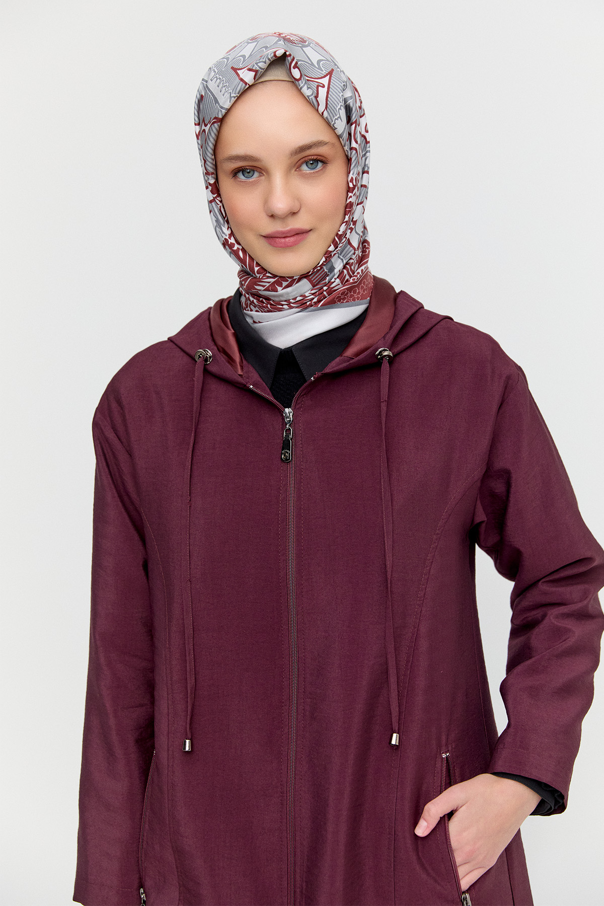 Kapüşonlu Fermuarlı Bağcıklı Pardesü