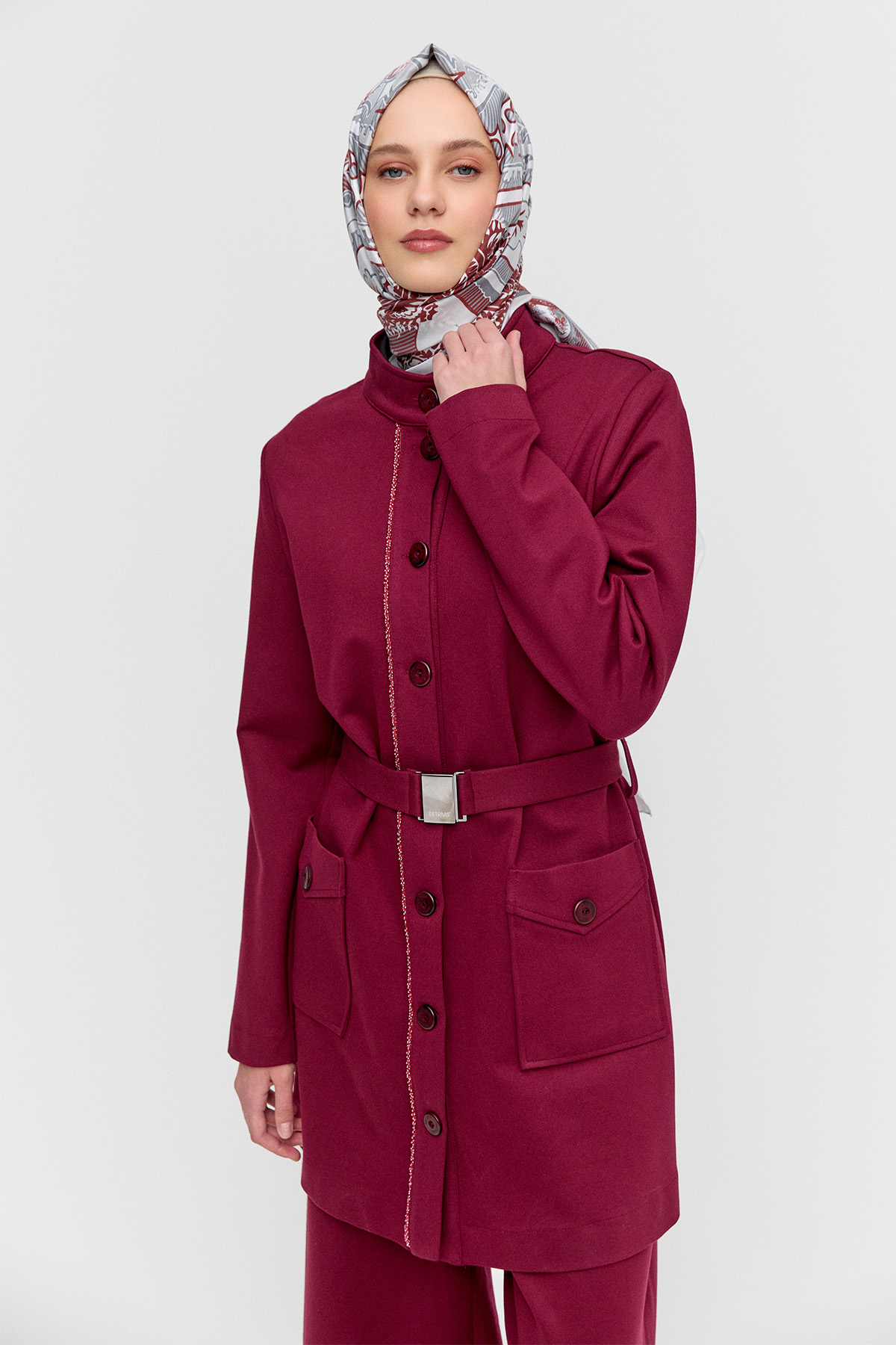 Taş Detaylı Kemerli İkili Takım