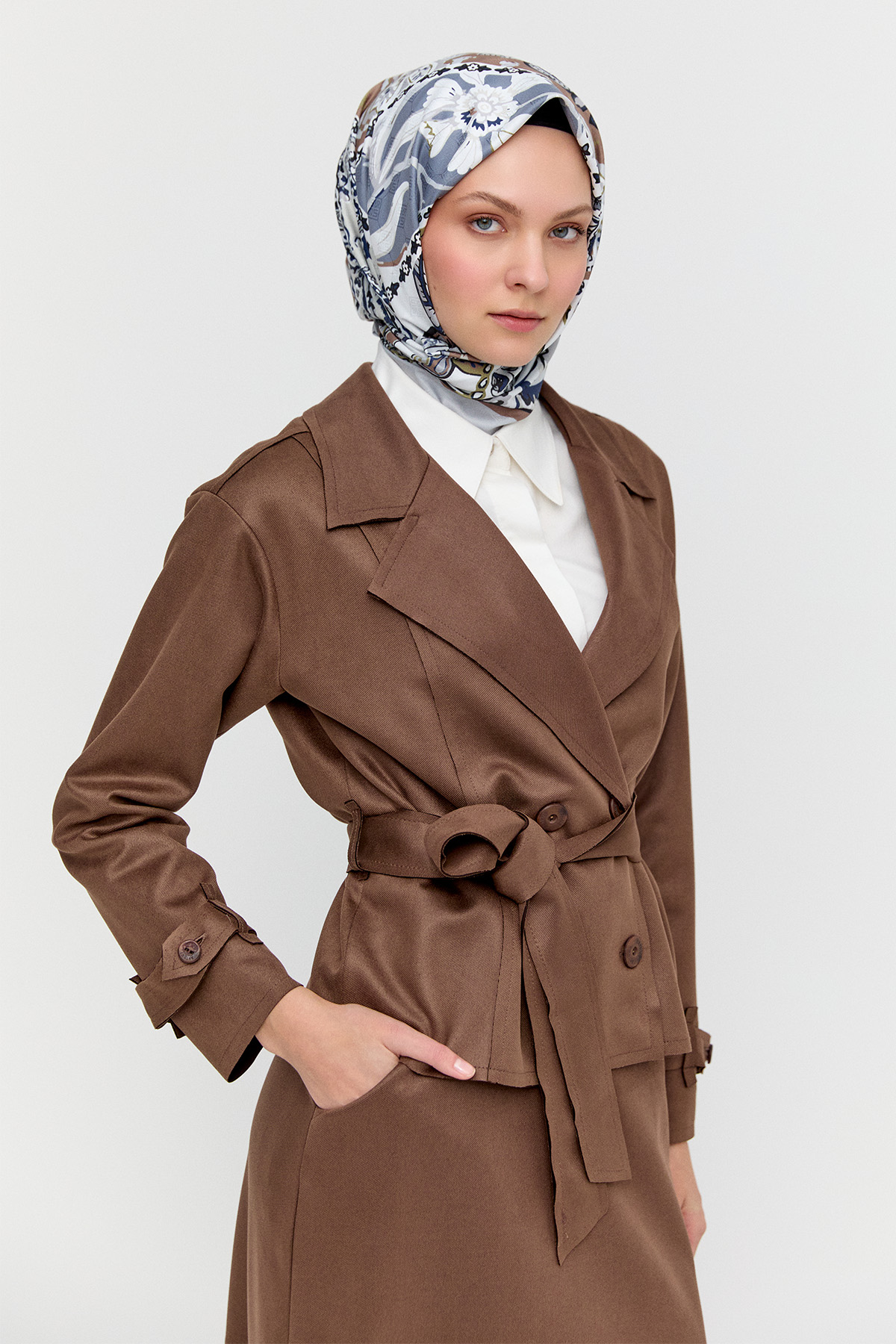 Kuşaklı Kruvaze Ceketli İkili Takım