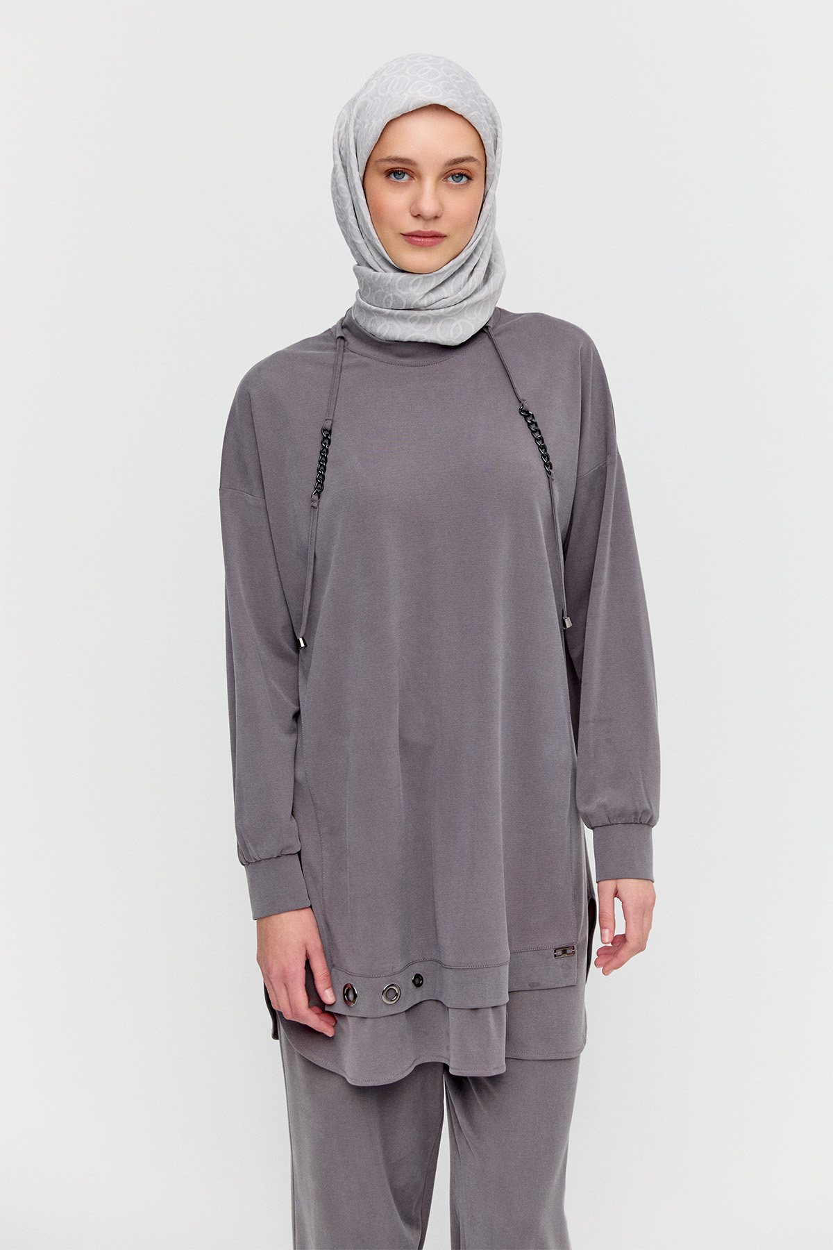 Zincir Detaylı Kuşgözlü İkili Takım