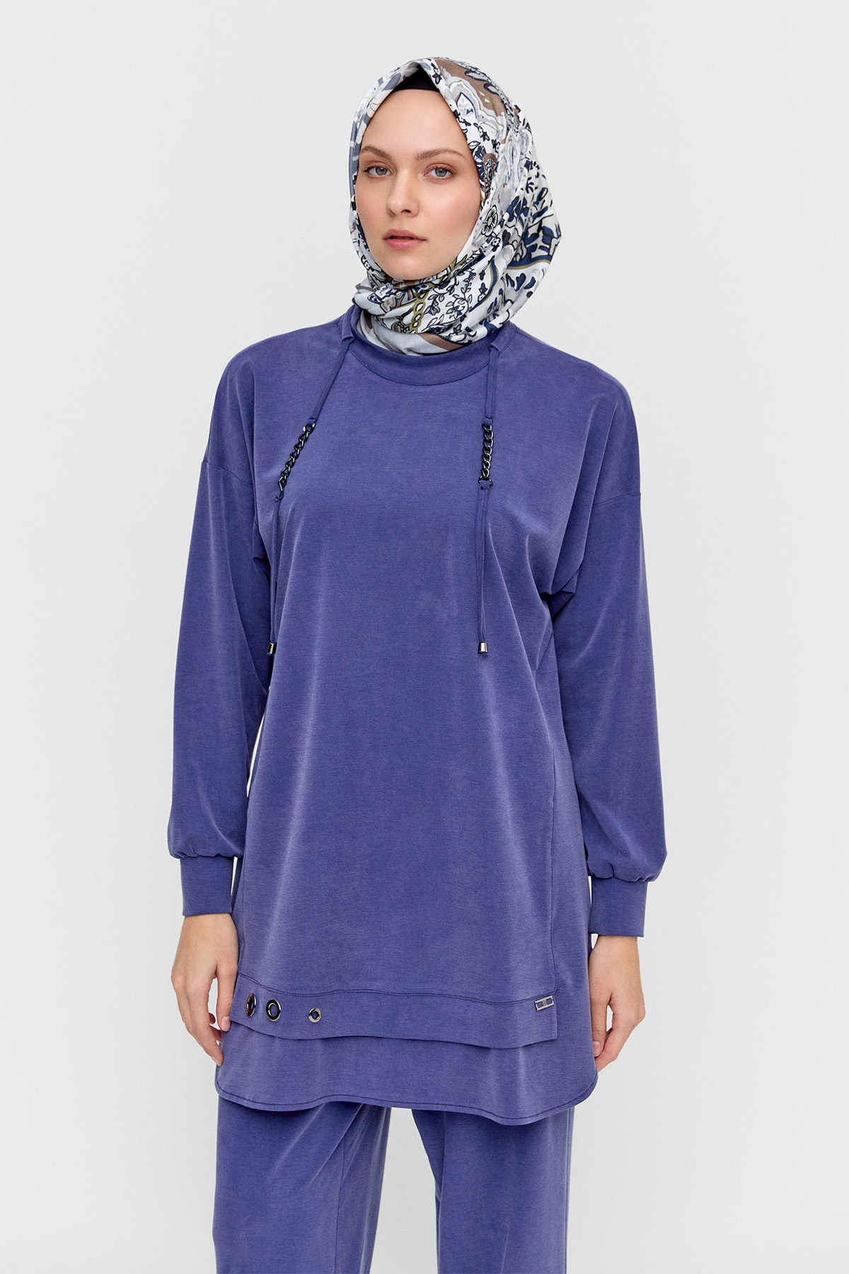 Zincir Detaylı Kuşgözlü İkili Takım