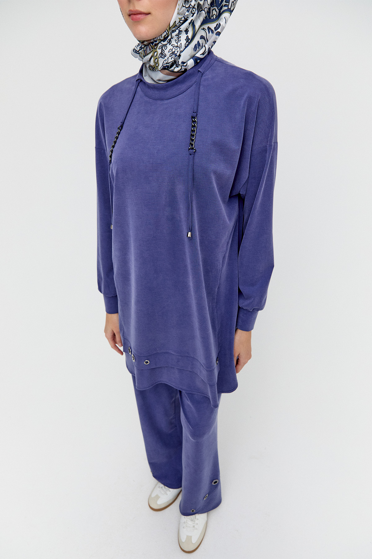 Zincir Detaylı Kuşgözlü İkili Takım