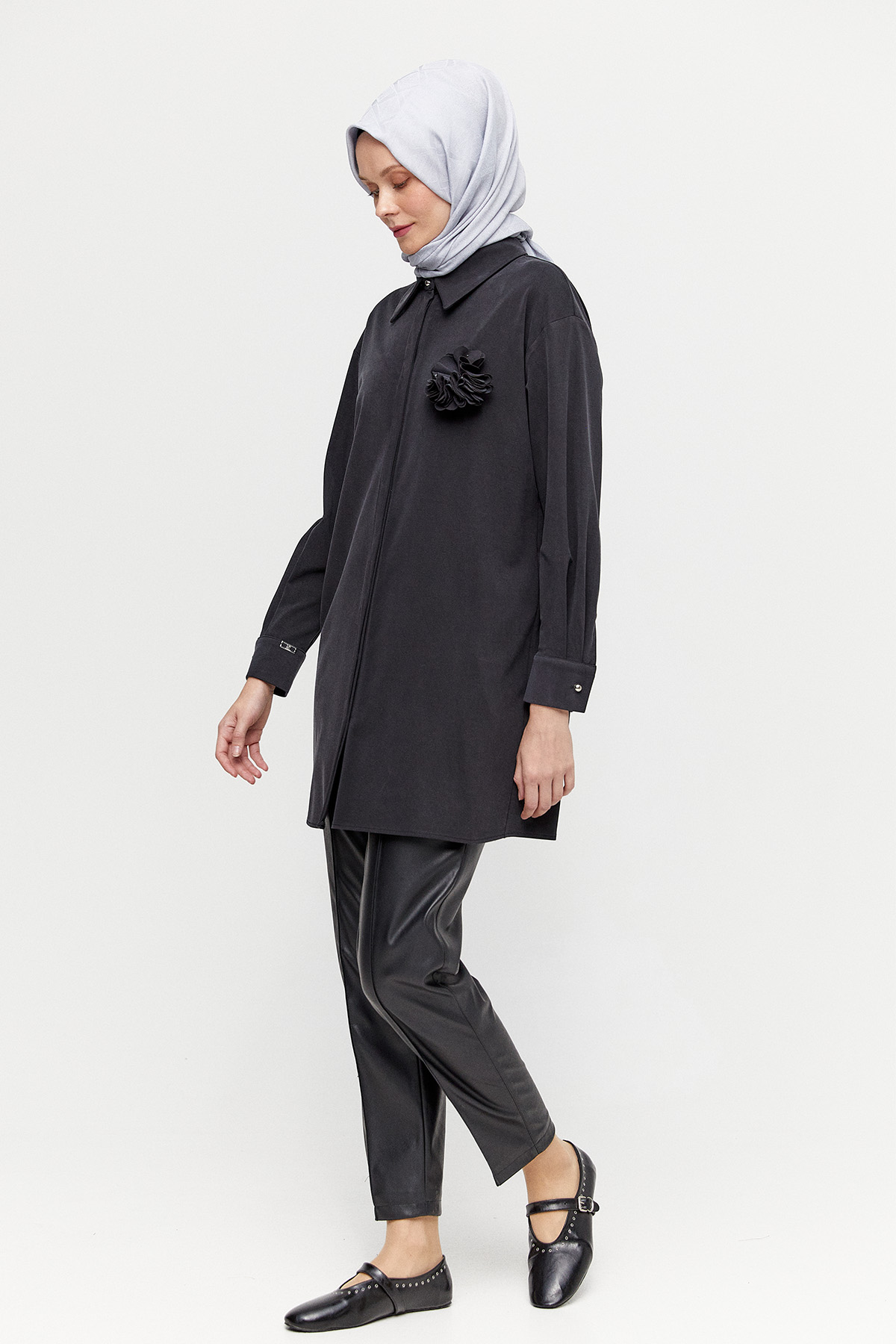 Broşlu Tunik