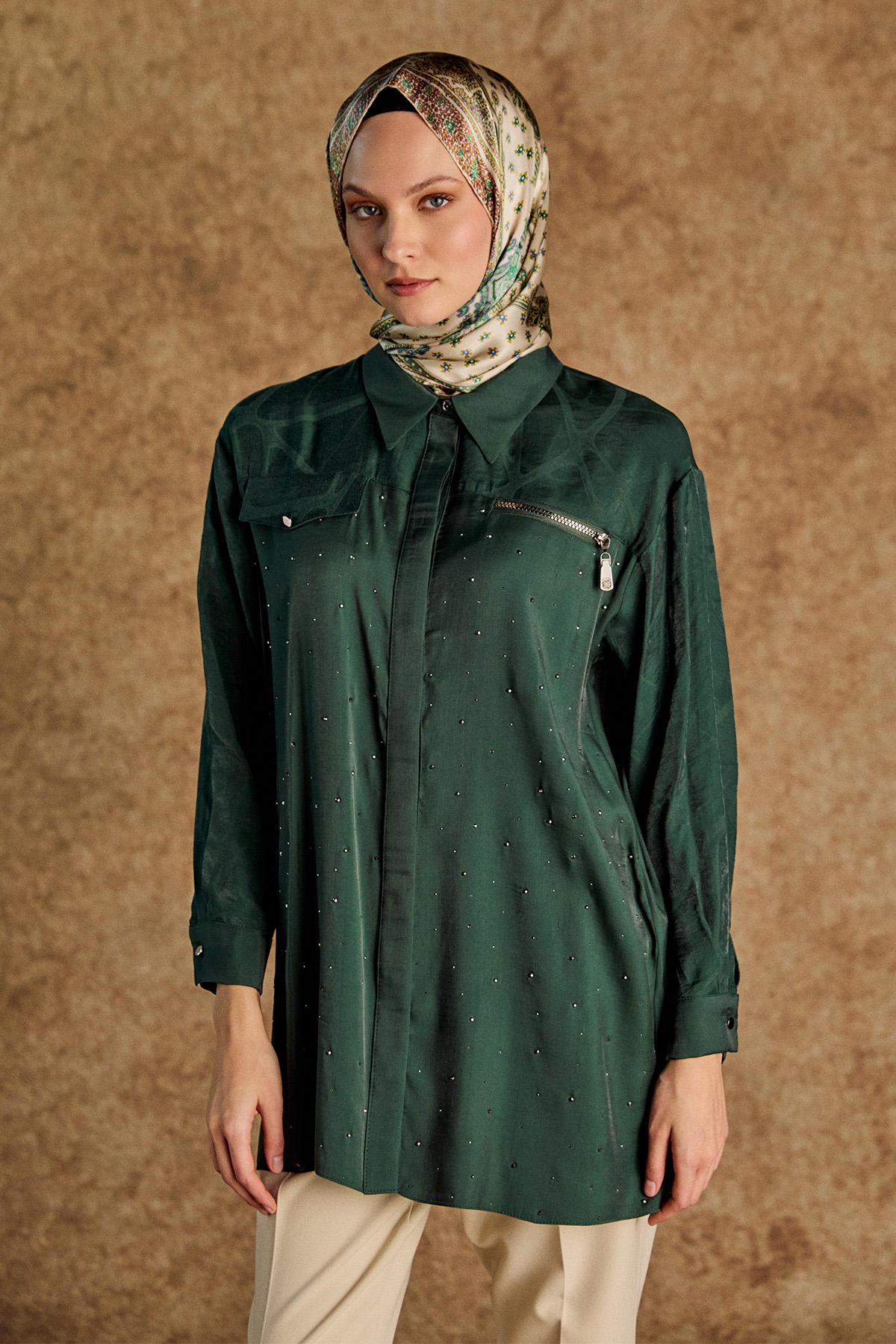 Desenli İlik Düğme Kapamalı Tunik, Tesettür Giyim