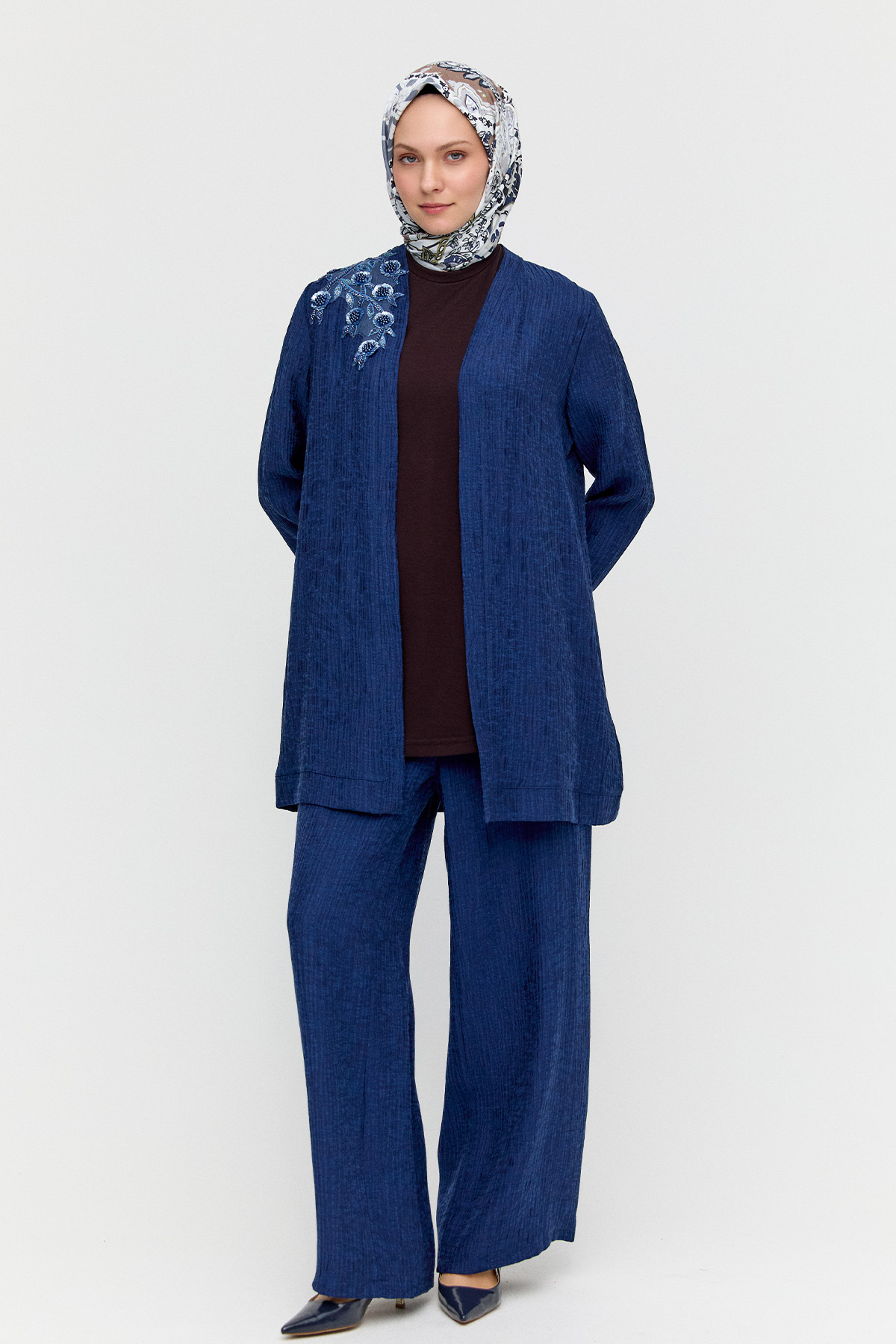 Dokulu Üçlü Takım