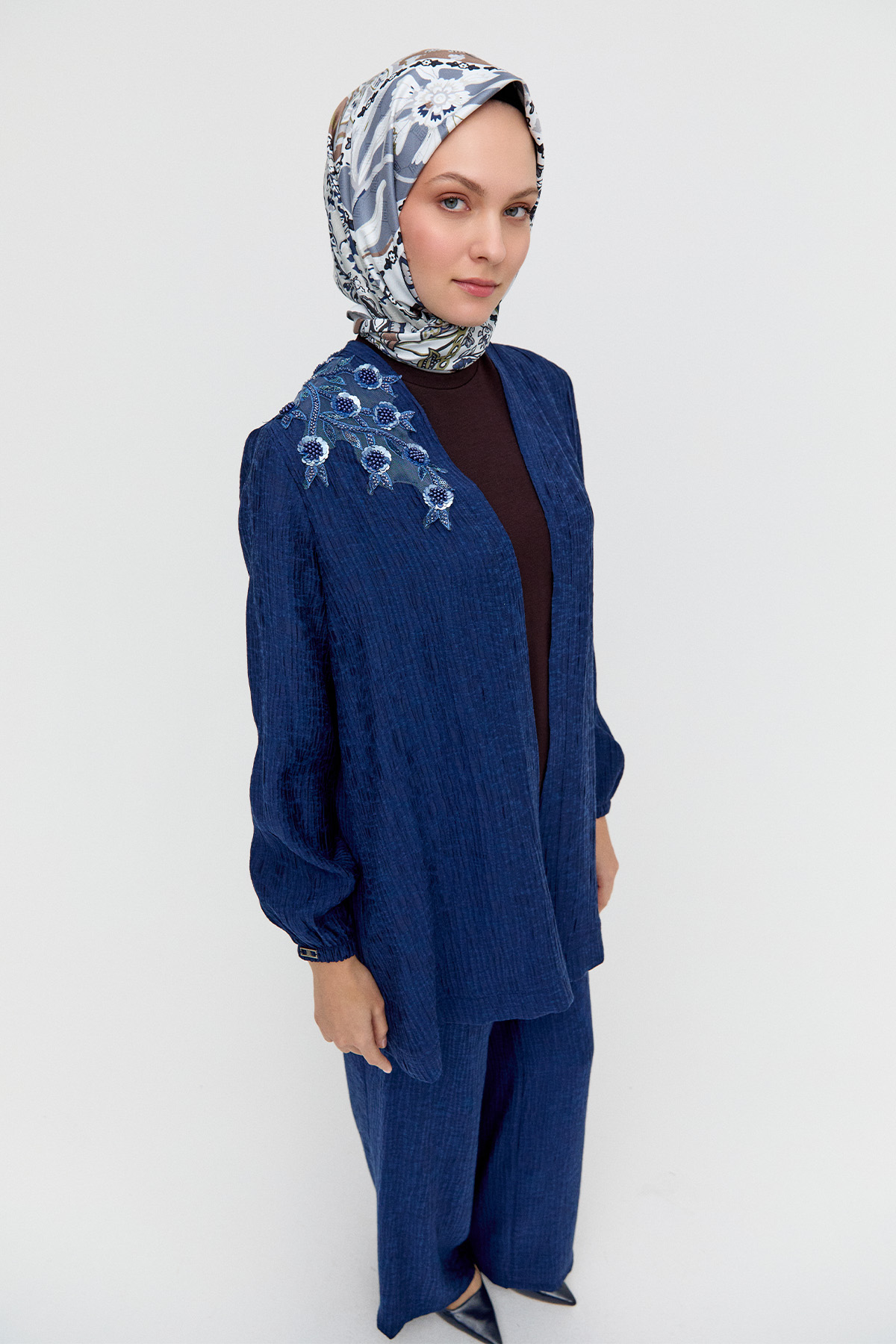 Dokulu Üçlü Takım