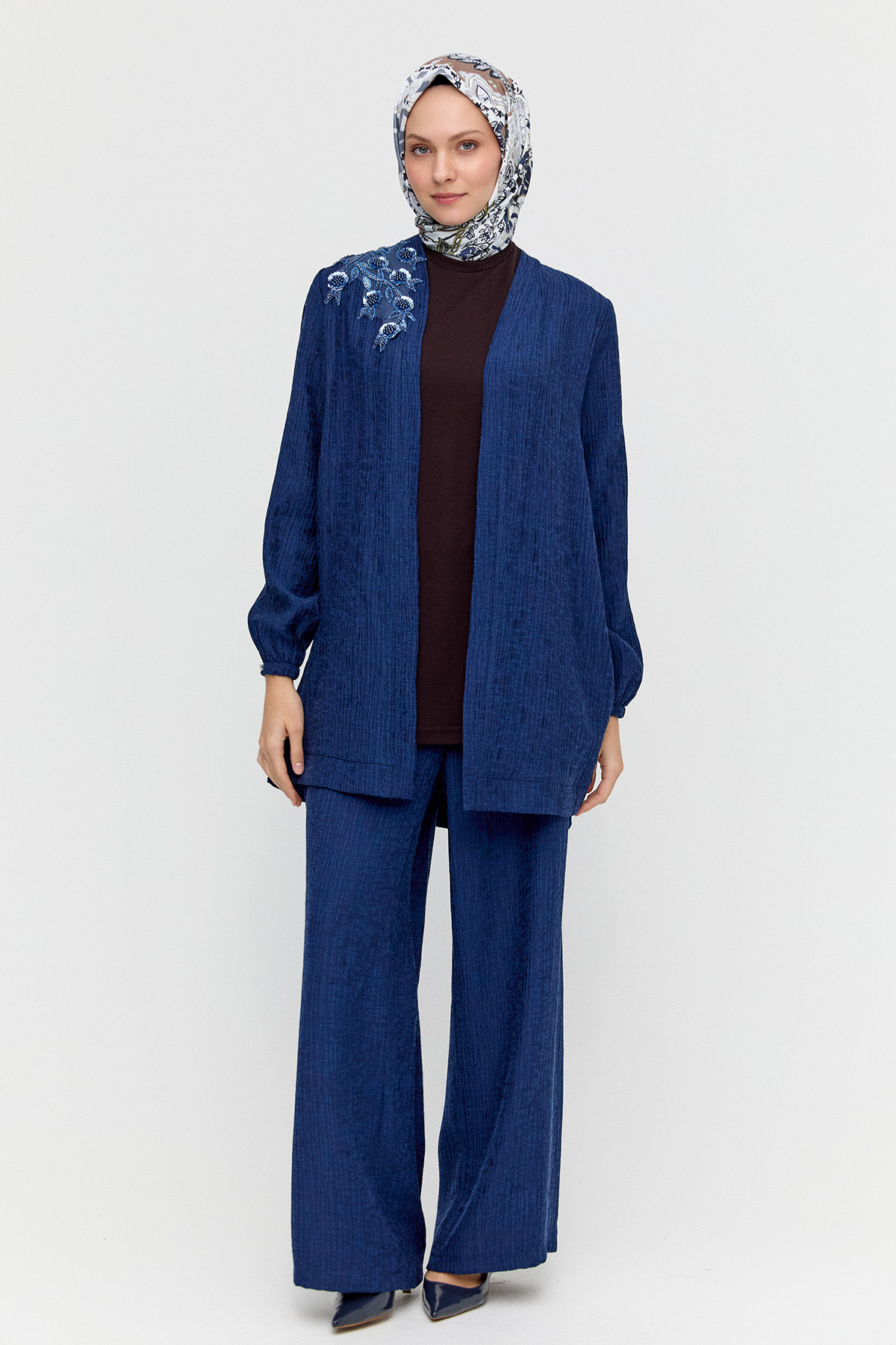 Dokulu Üçlü Takım