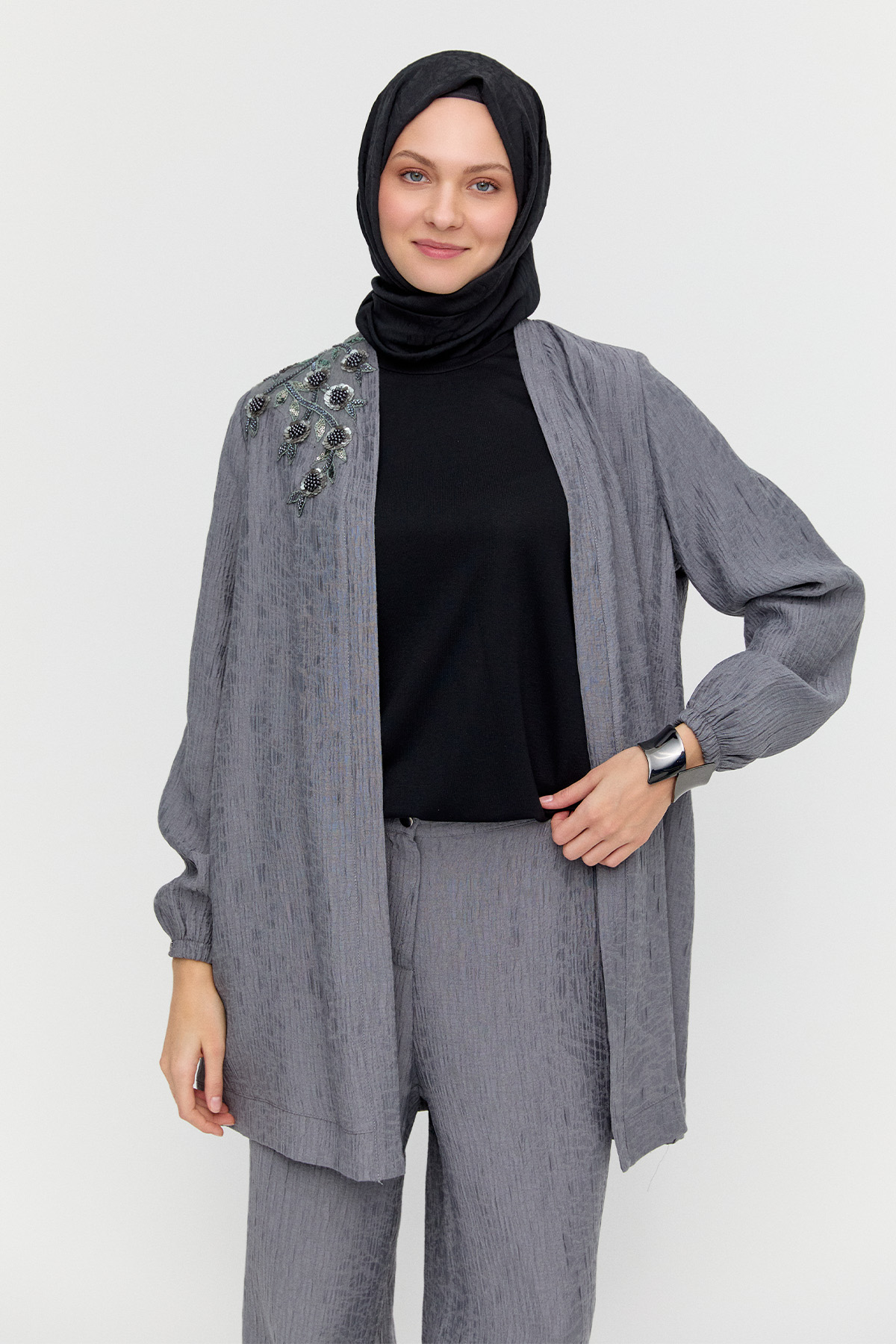 Dokulu Üçlü Takım