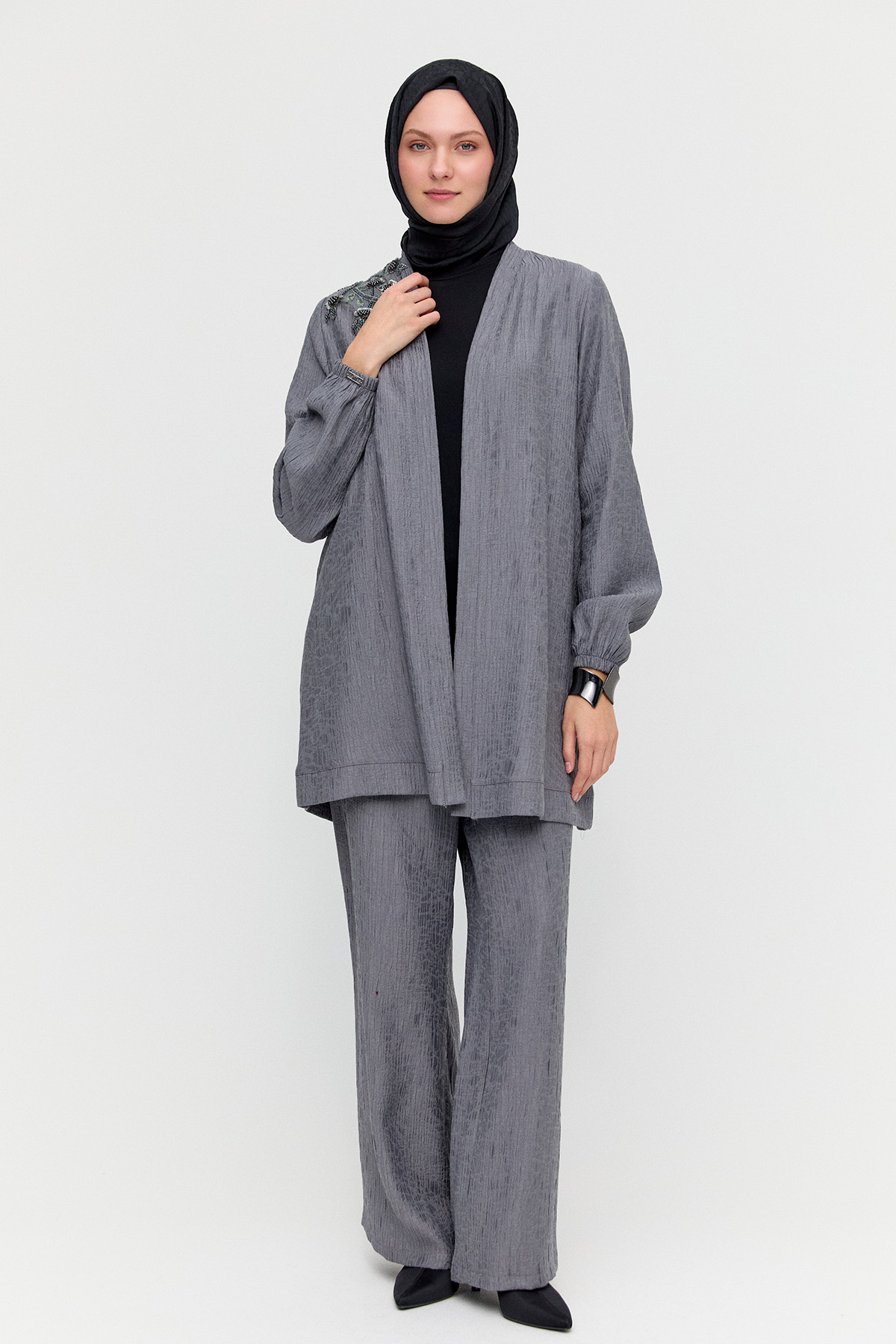 Dokulu Üçlü Takım